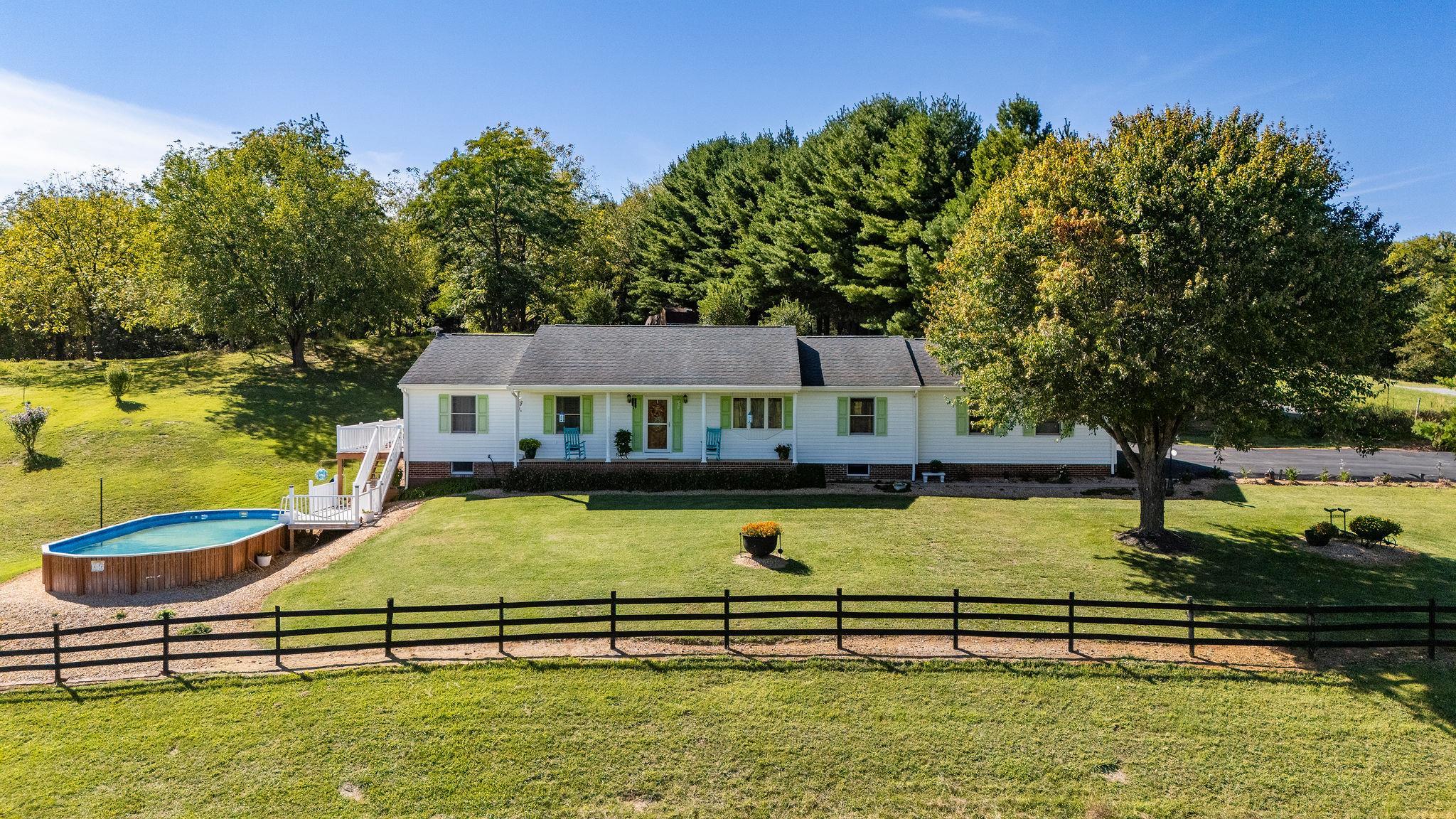 36 CEDAR VIEW LN
