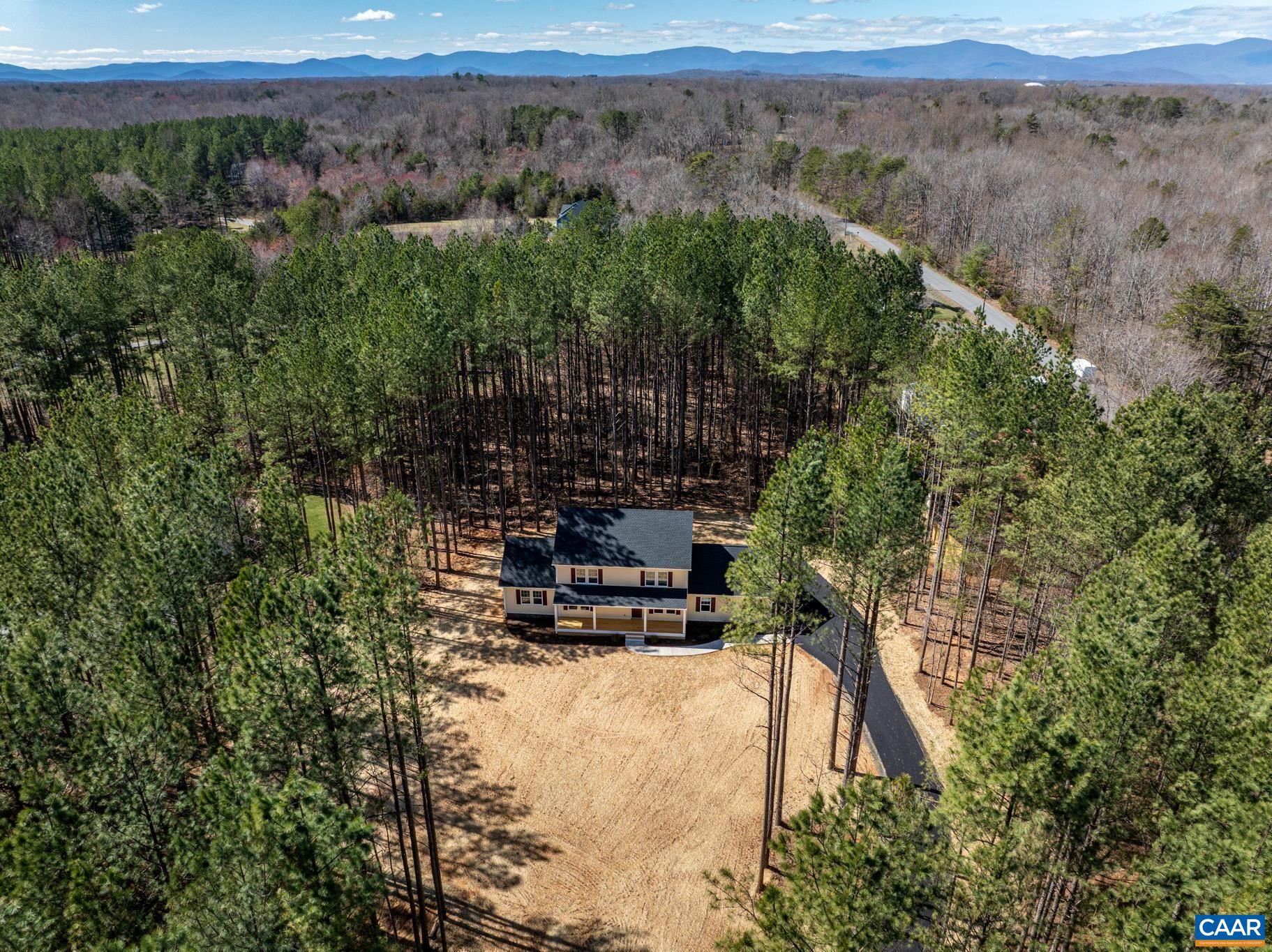 487 Kenwood Ln