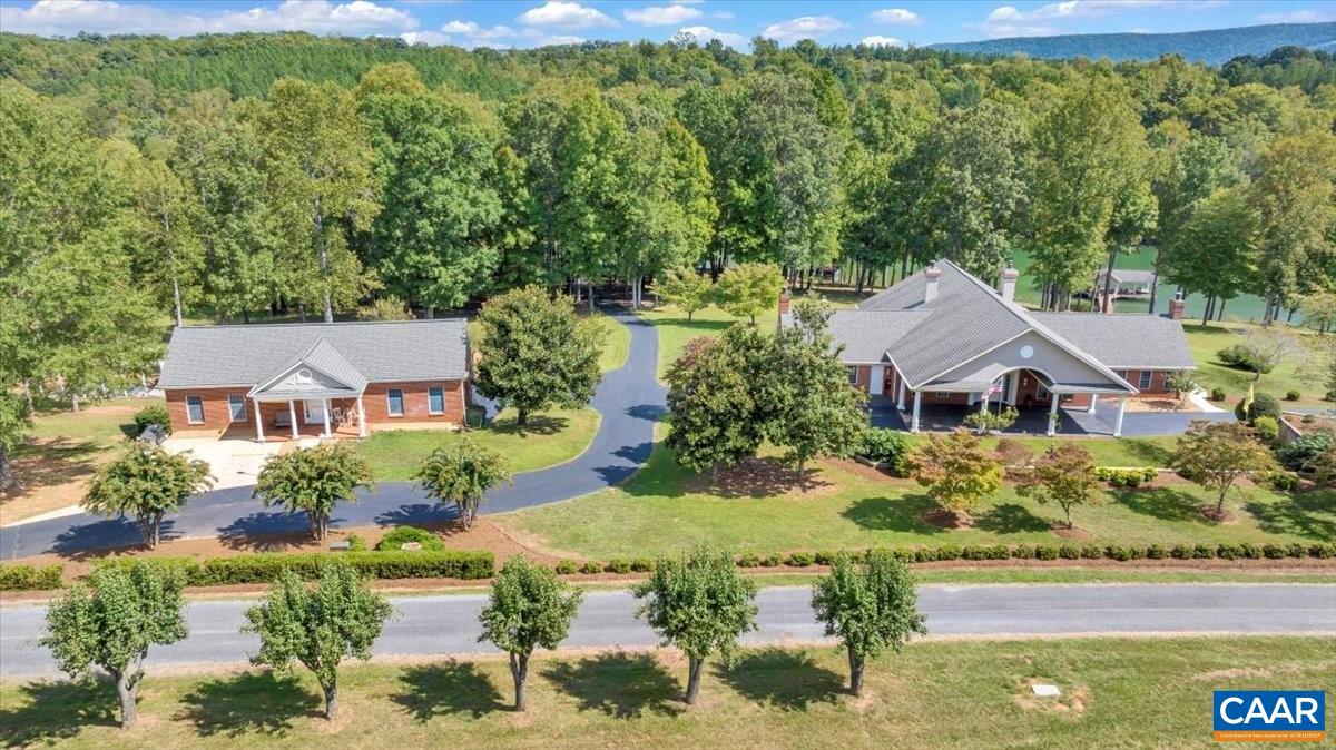 2246 PINE RIDGE RD