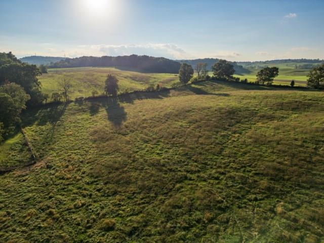 47 acres N Lee Hwy