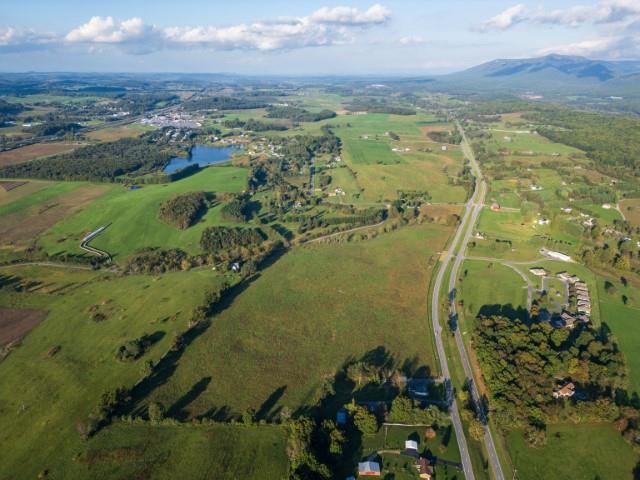 47 acres N Lee Hwy