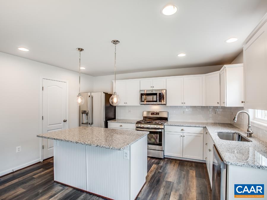 43 Sweetview Ct
