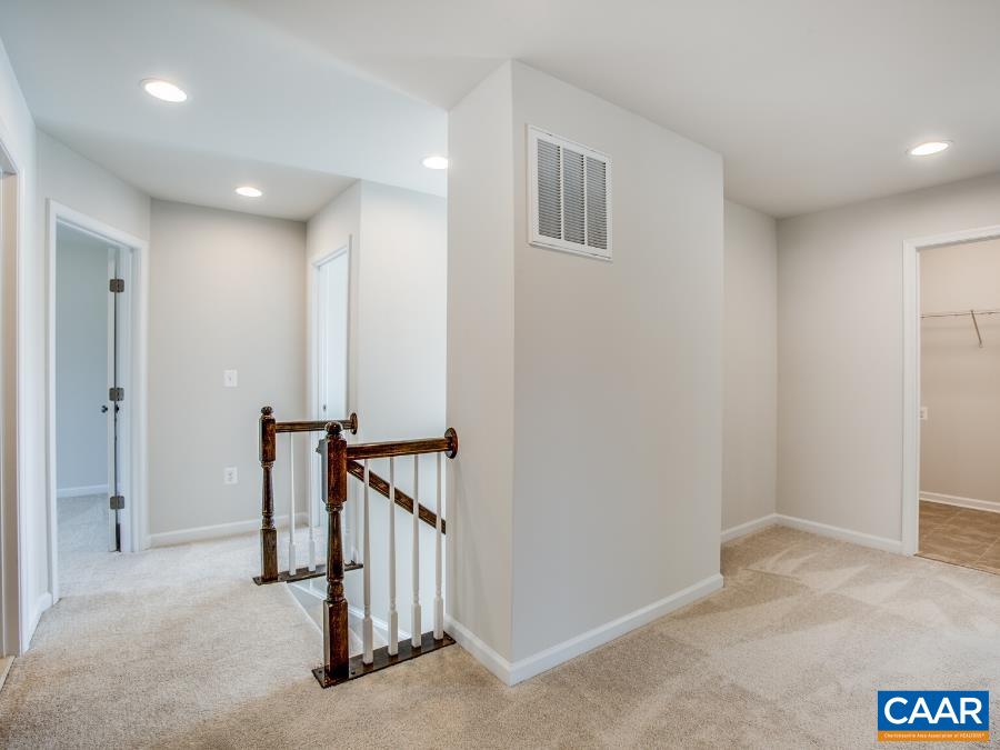 43 Sweetview Ct