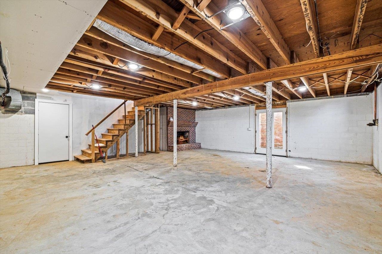 144 Orr Dr