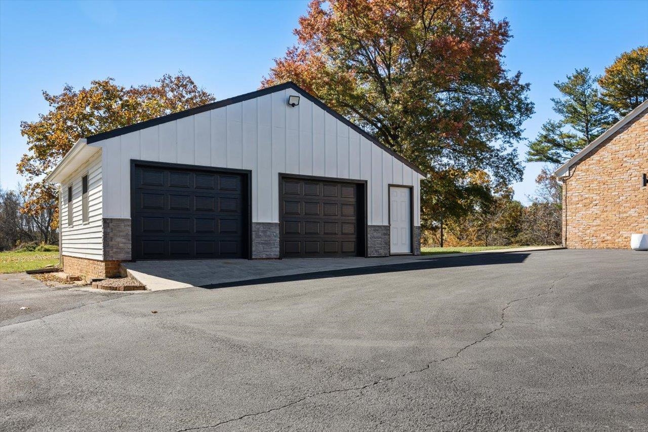 144 Orr Dr