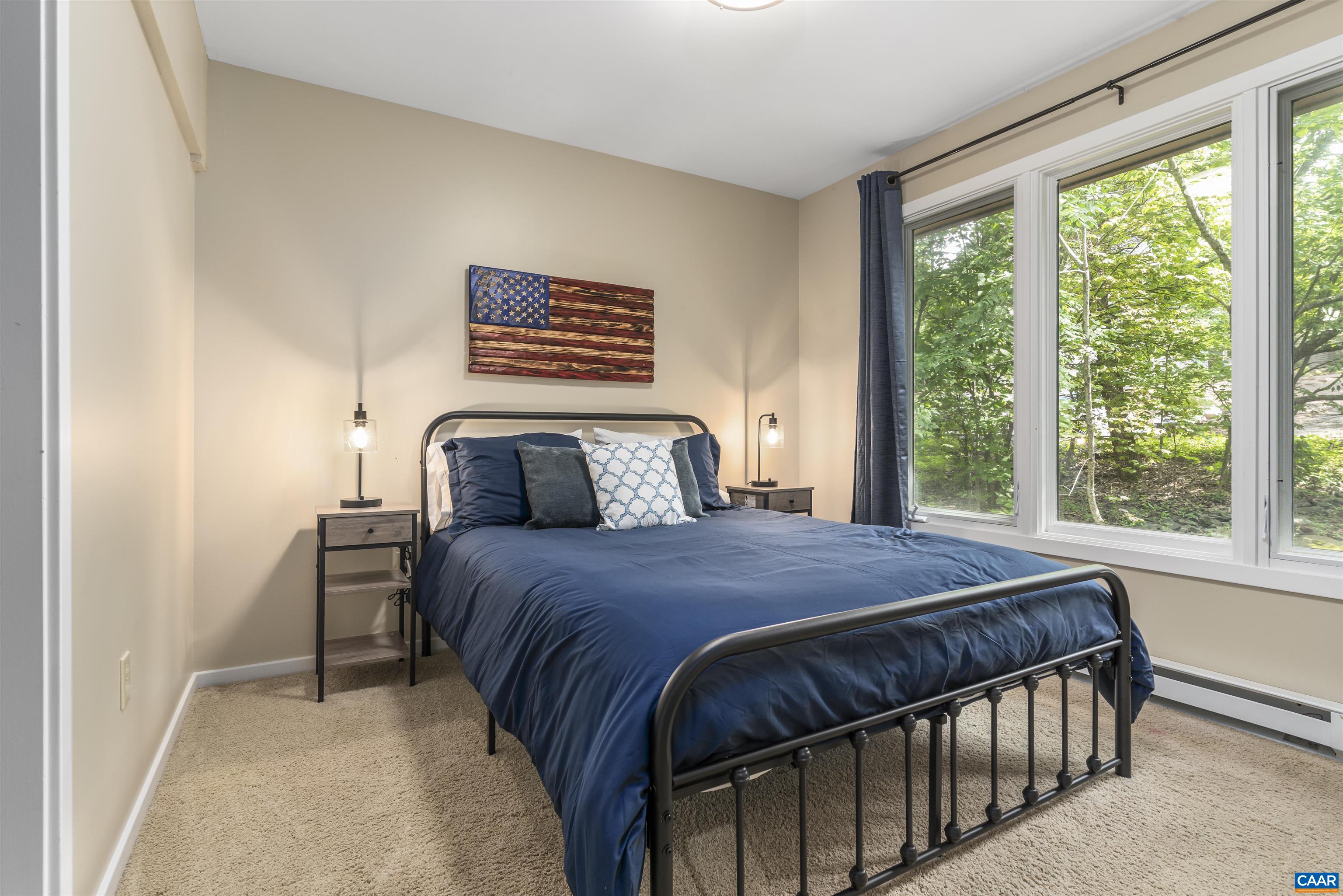 19 Ivy Glen Ln