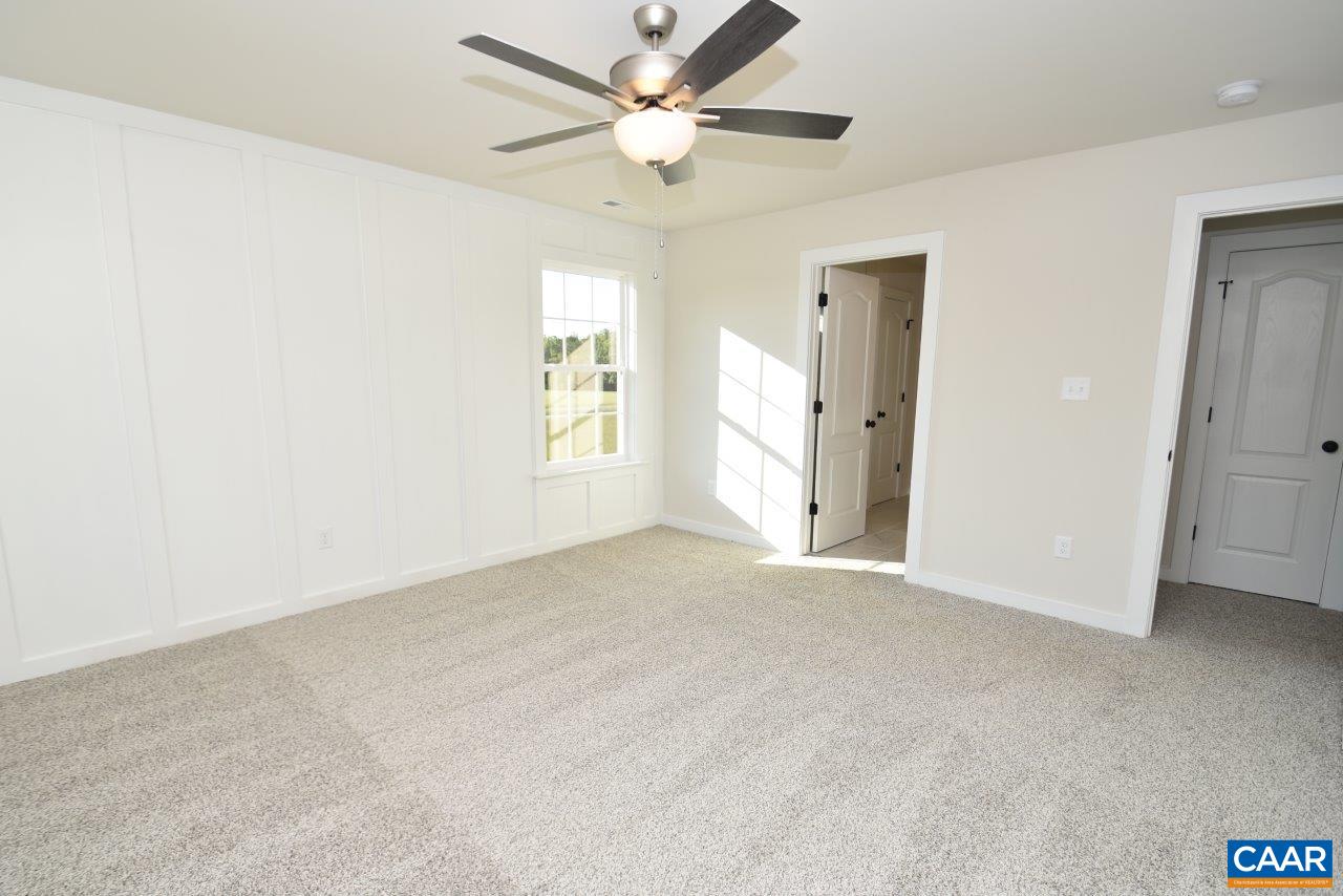Forest Glen Ln