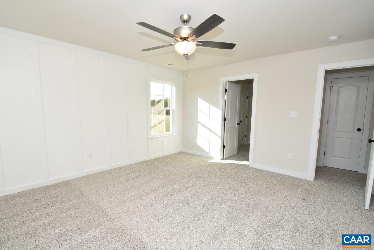 Forest Glen Ln
