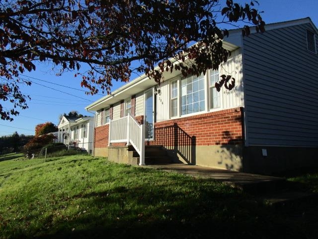 306 HOOVER ST