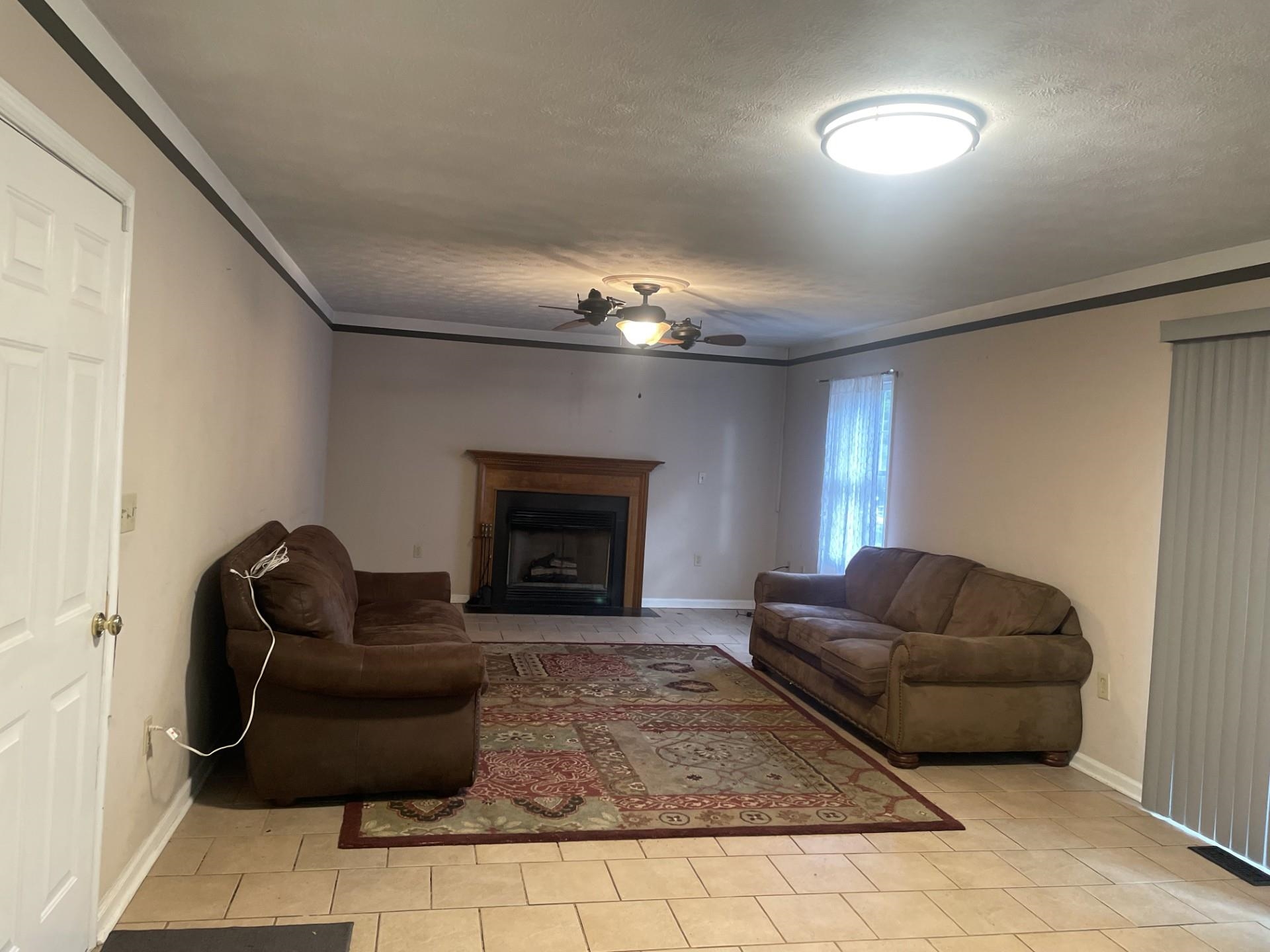 112 Arrowhead Ln
