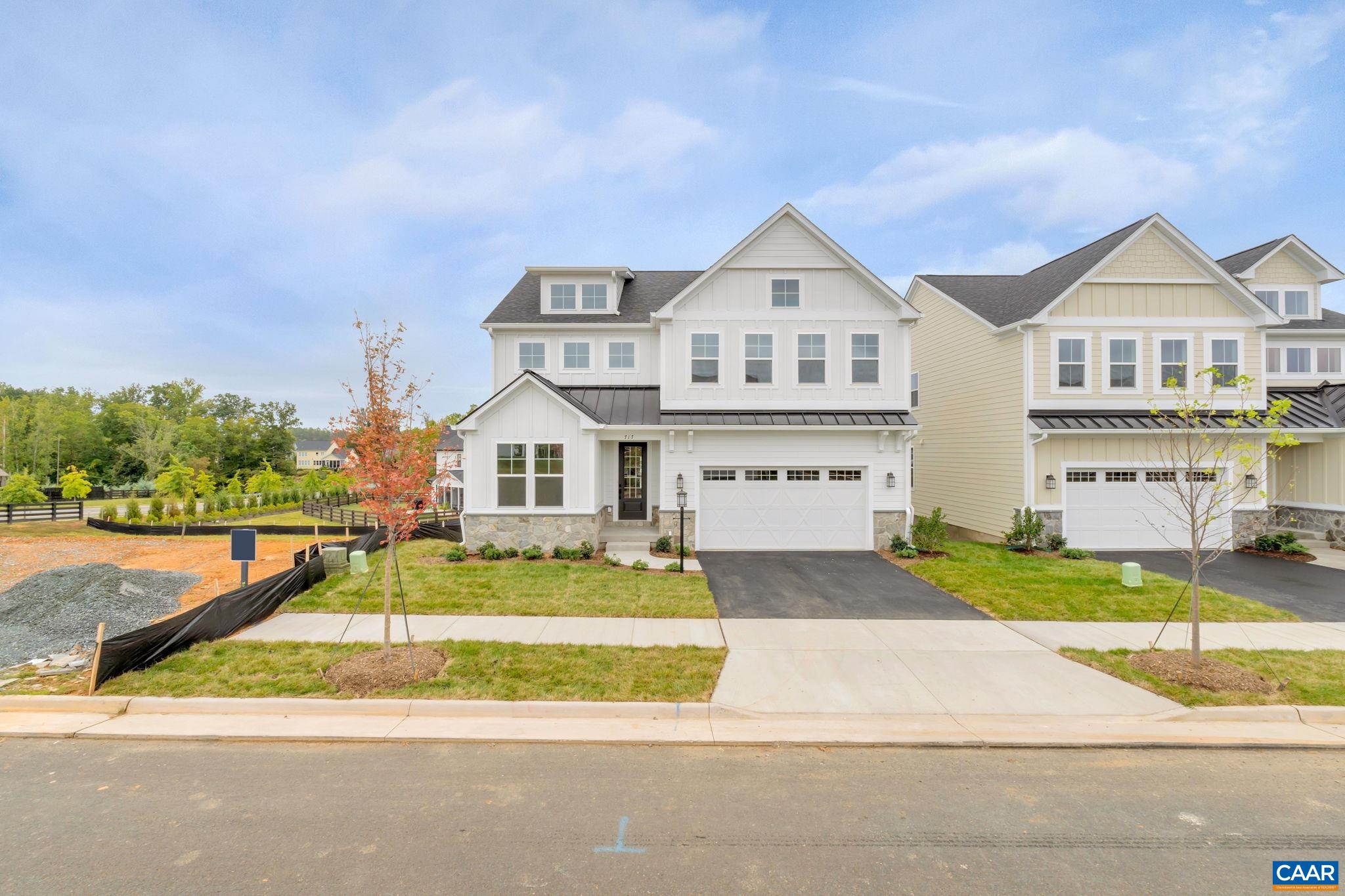 6 Laconia Ln