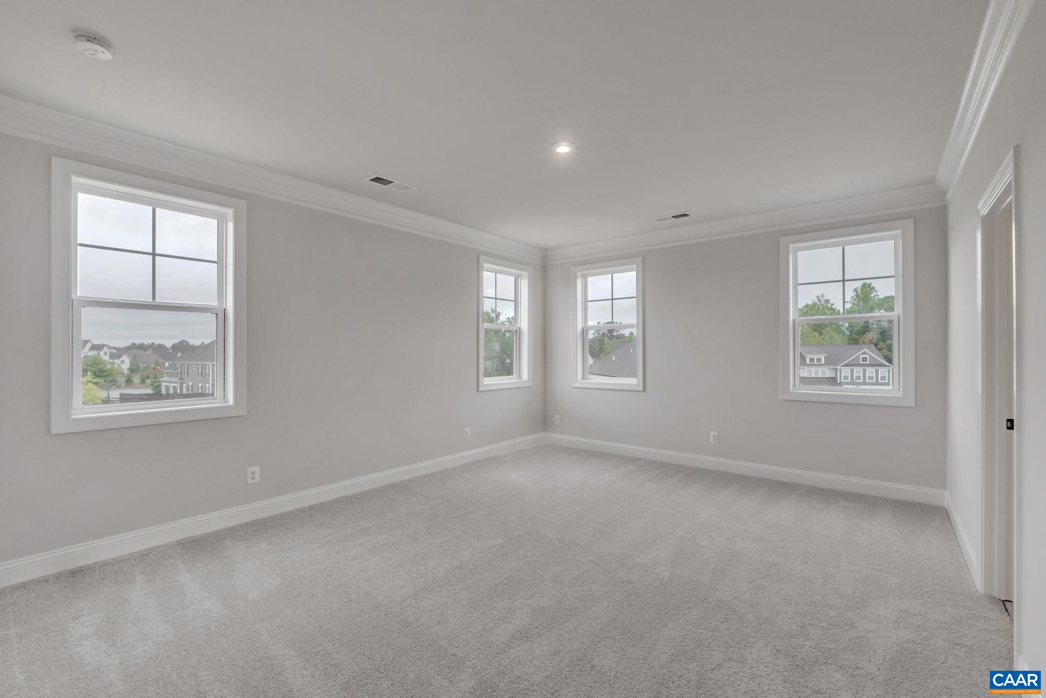 6 Laconia Ln