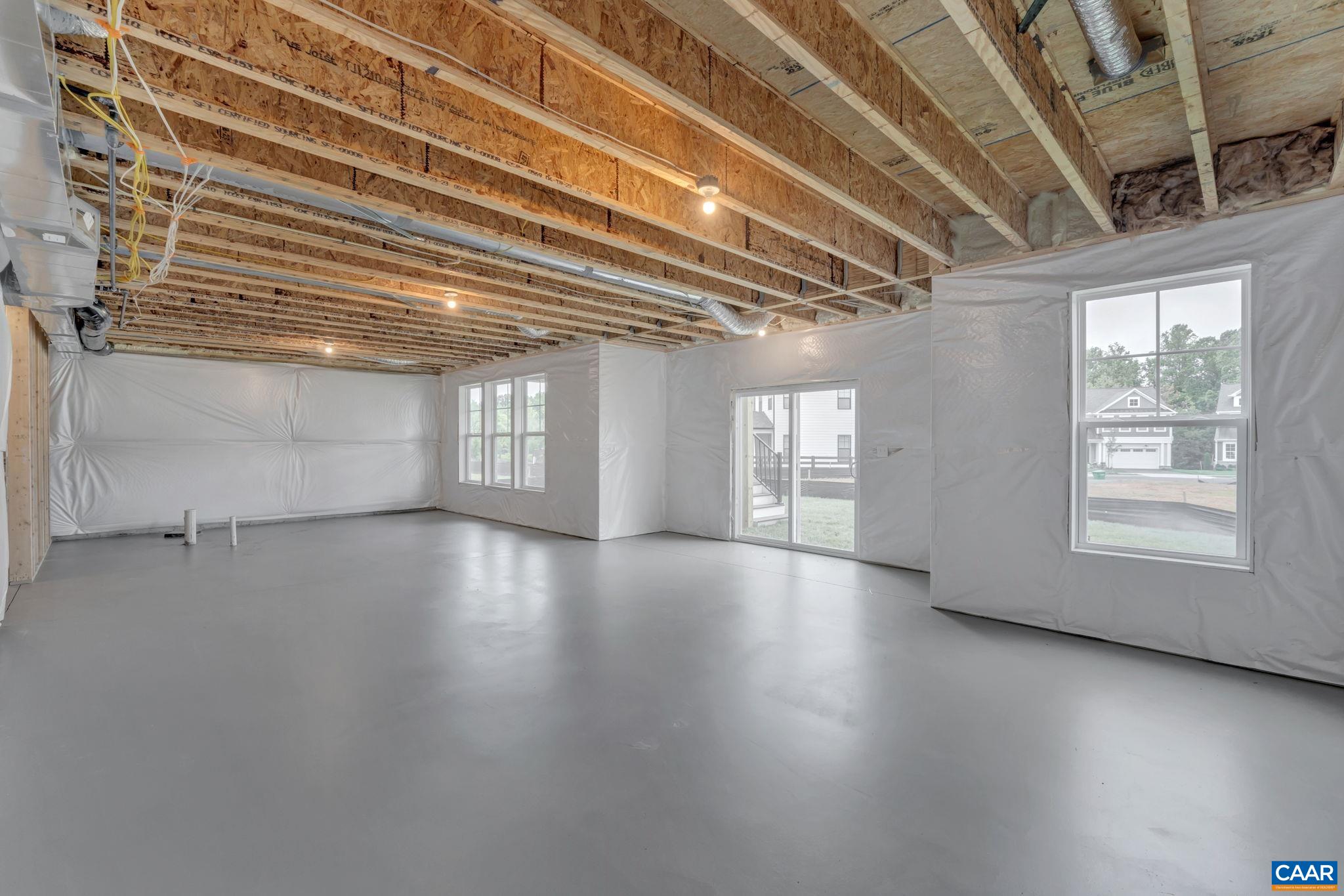 6 Laconia Ln