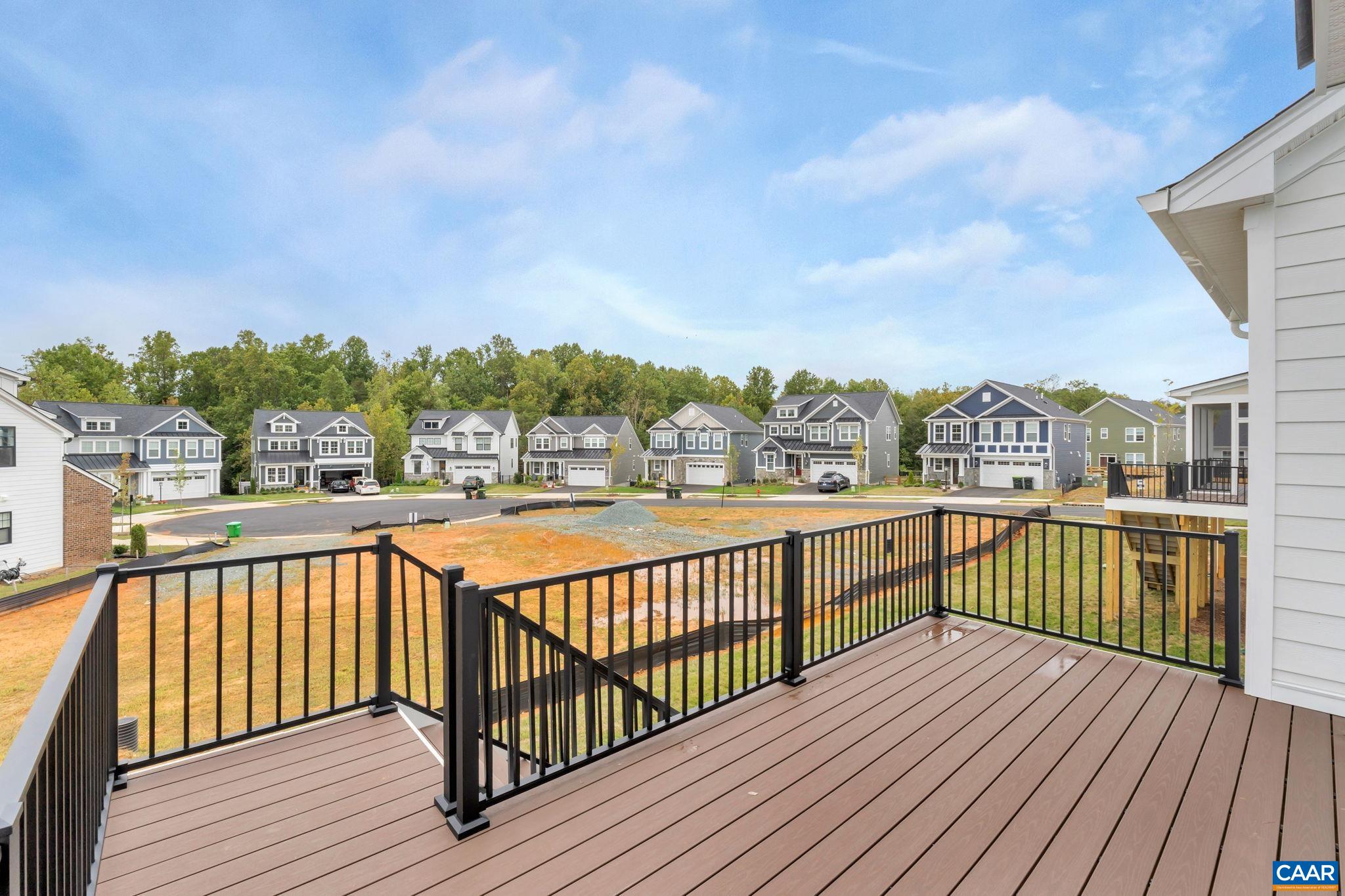 6 Laconia Ln