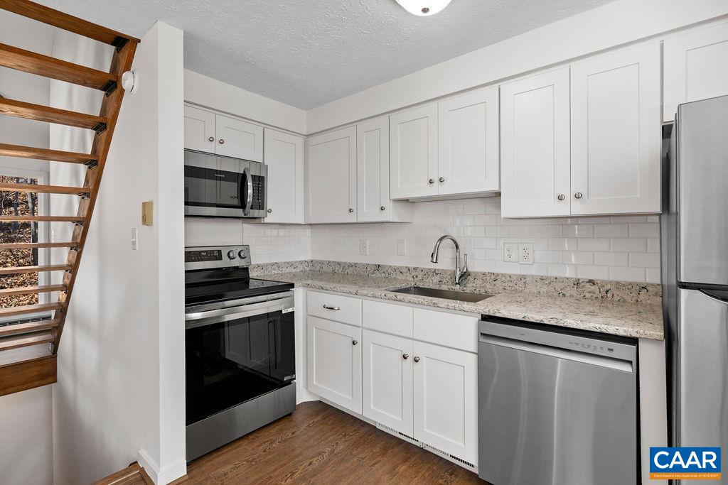 38 Firtree Dr
