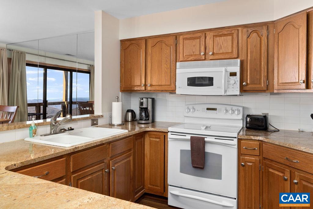 1531 Cliffs Condos