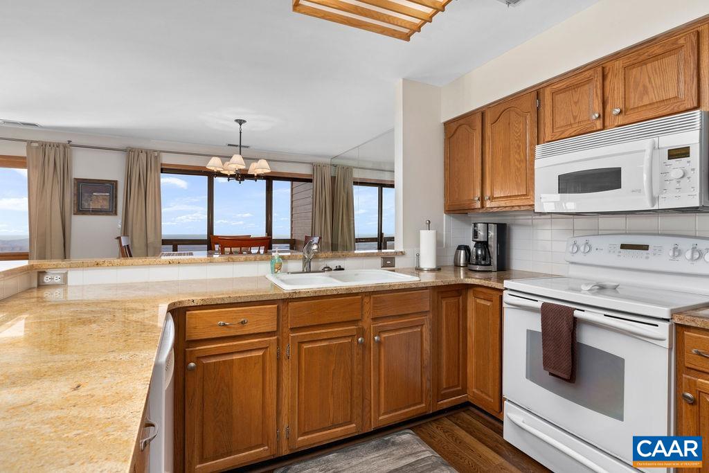 1531 Cliffs Condos