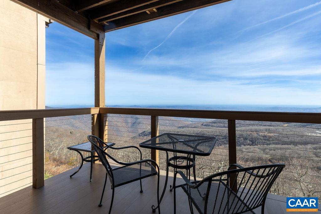 1531 Cliffs Condos