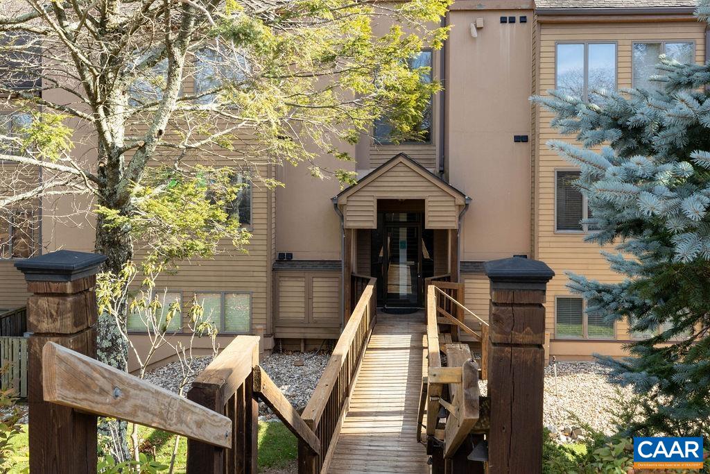 1531 Cliffs Condos