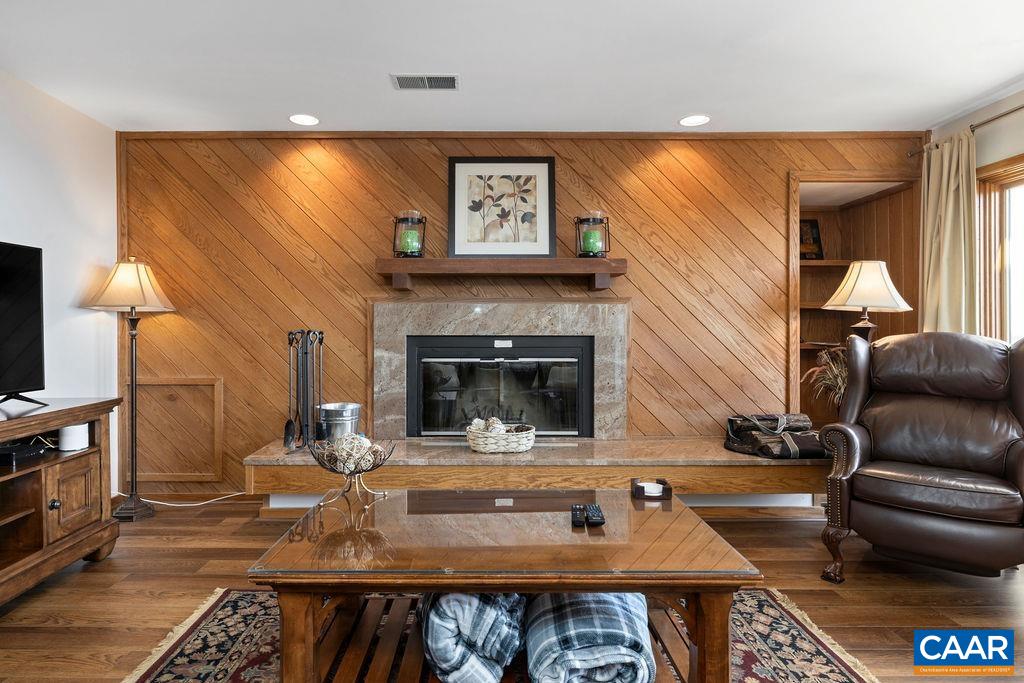 1531 Cliffs Condos