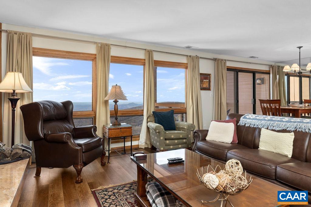 1531 Cliffs Condos