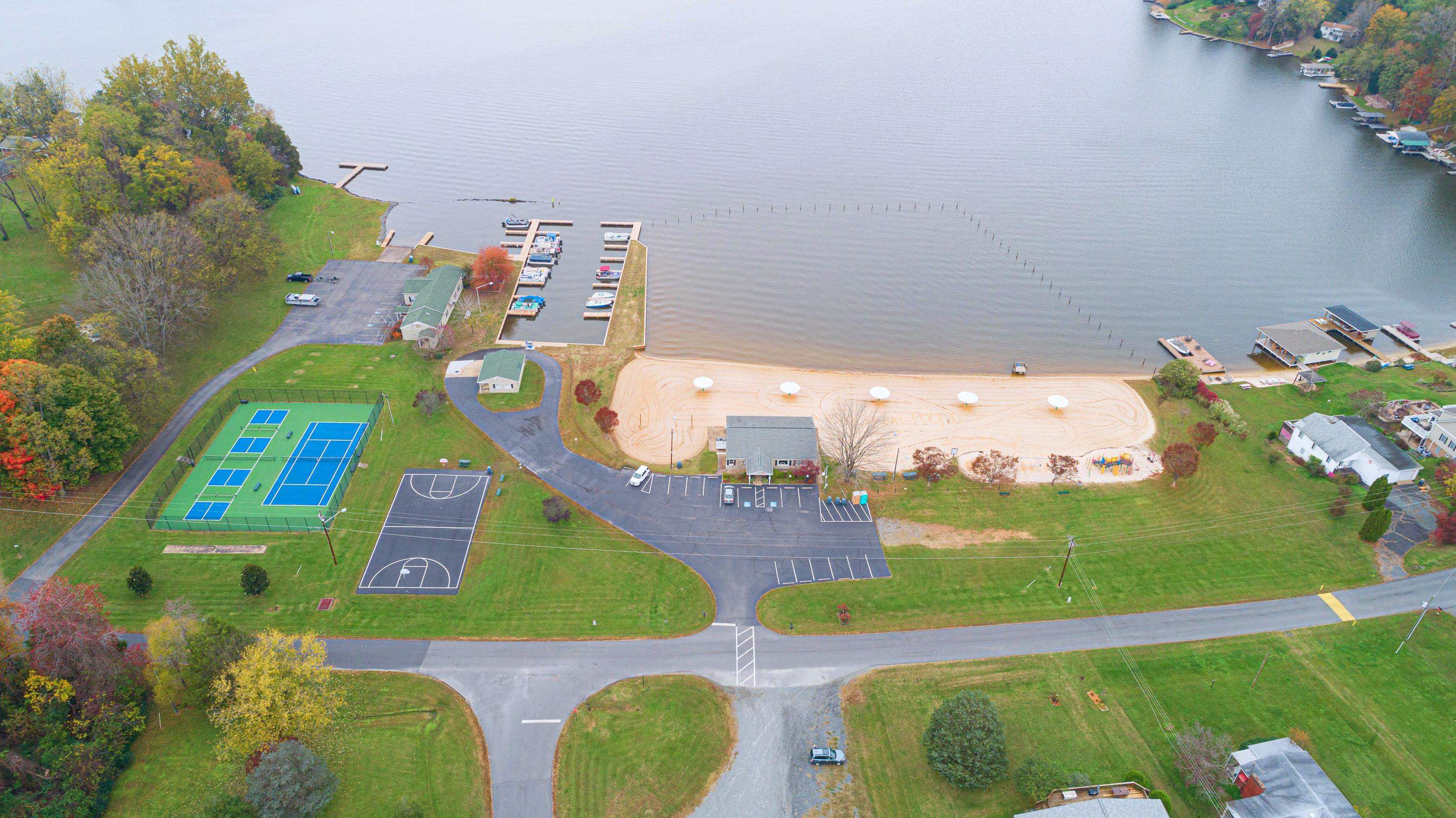 94 Hilltop Rd