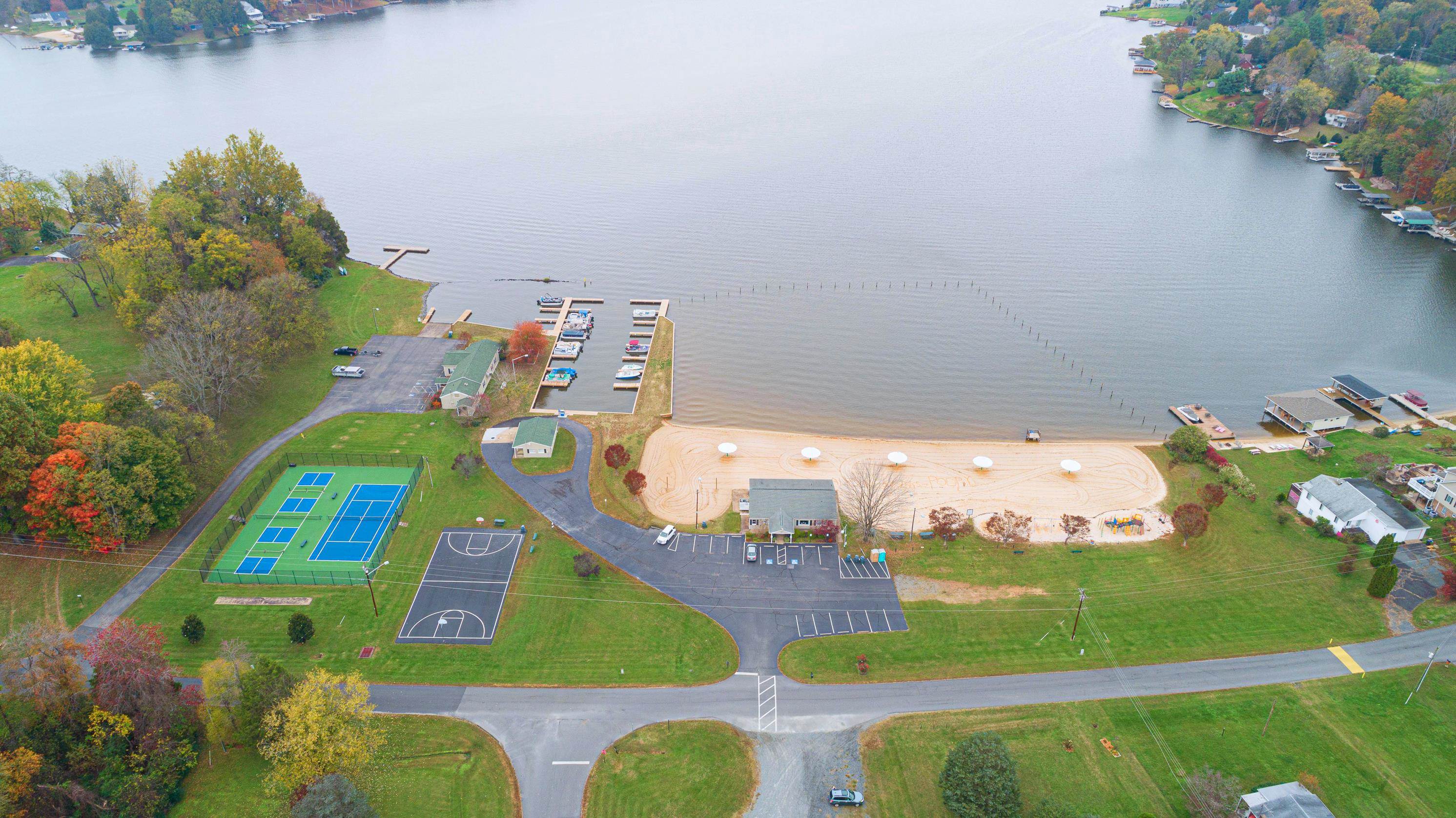 94 Hilltop Rd