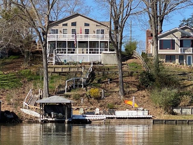 94 Hilltop Rd