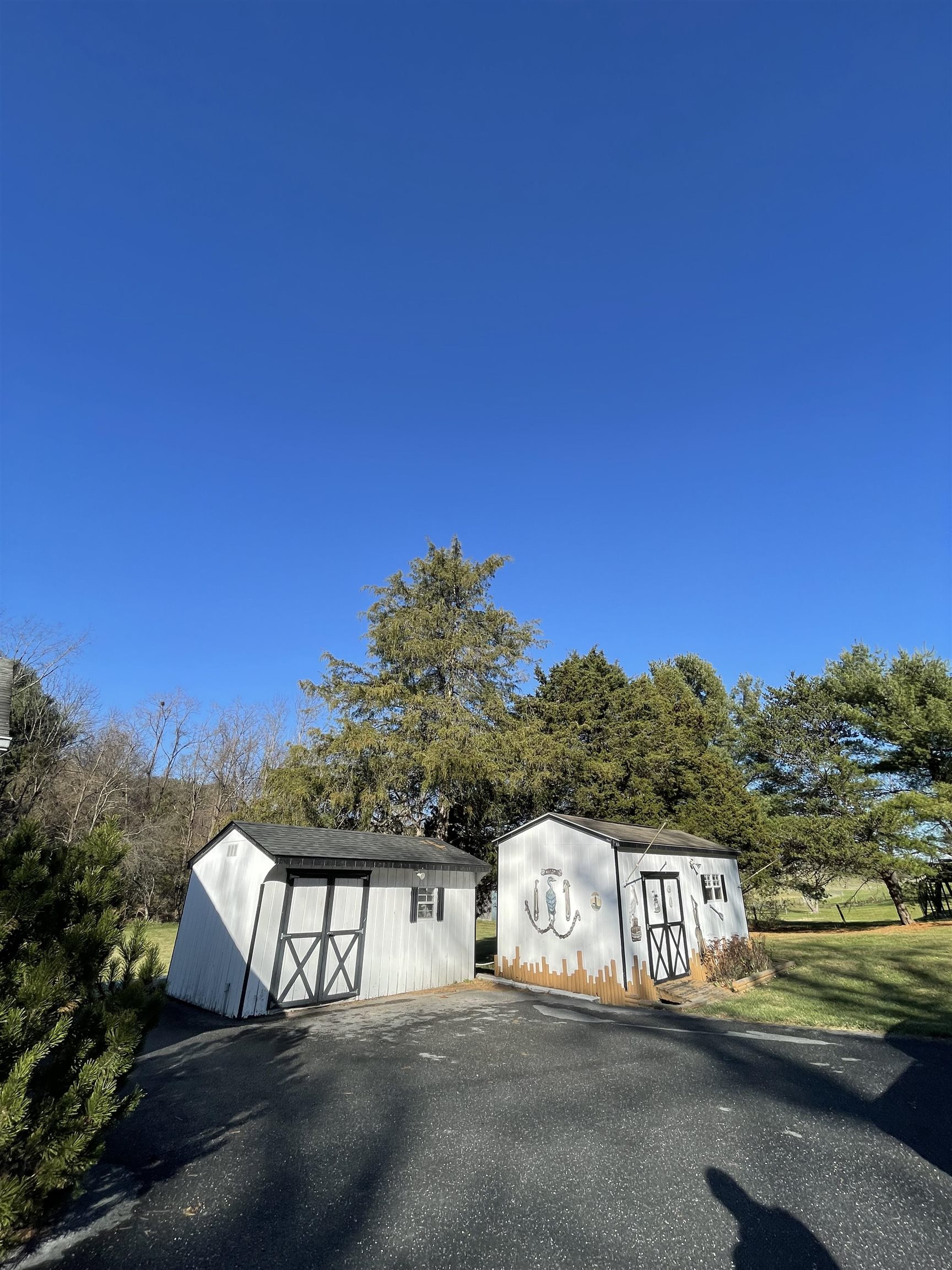 673 FROG POND RD