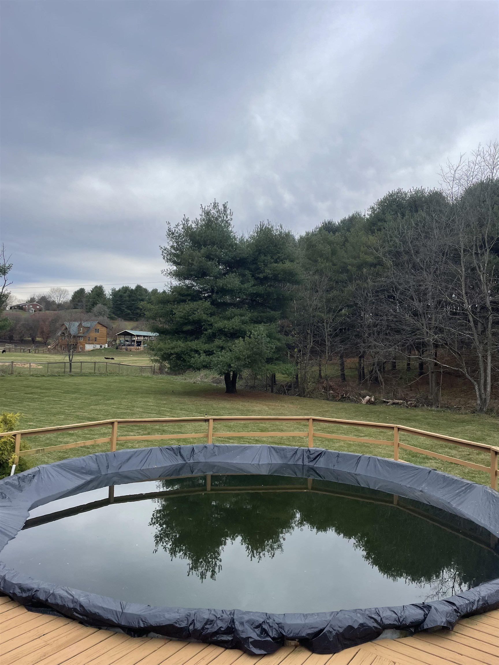 673 FROG POND RD