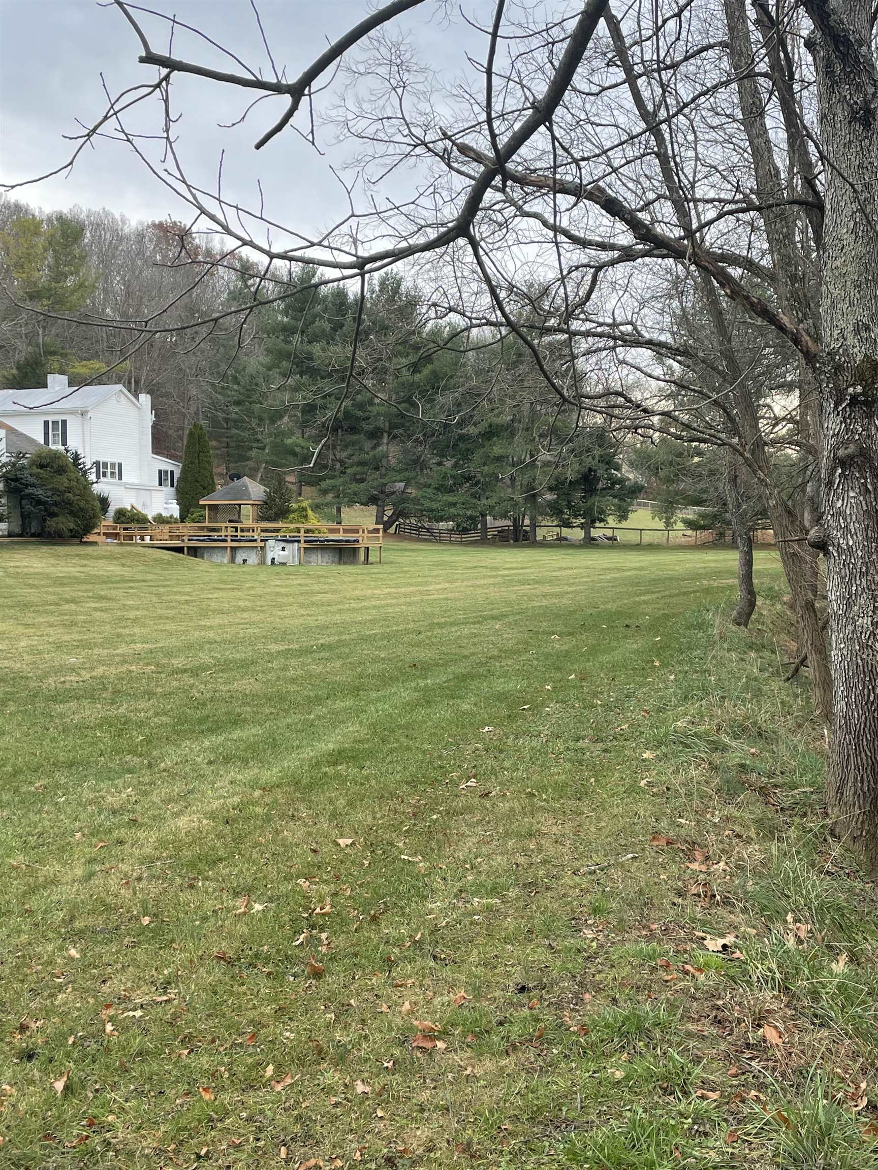 673 FROG POND RD