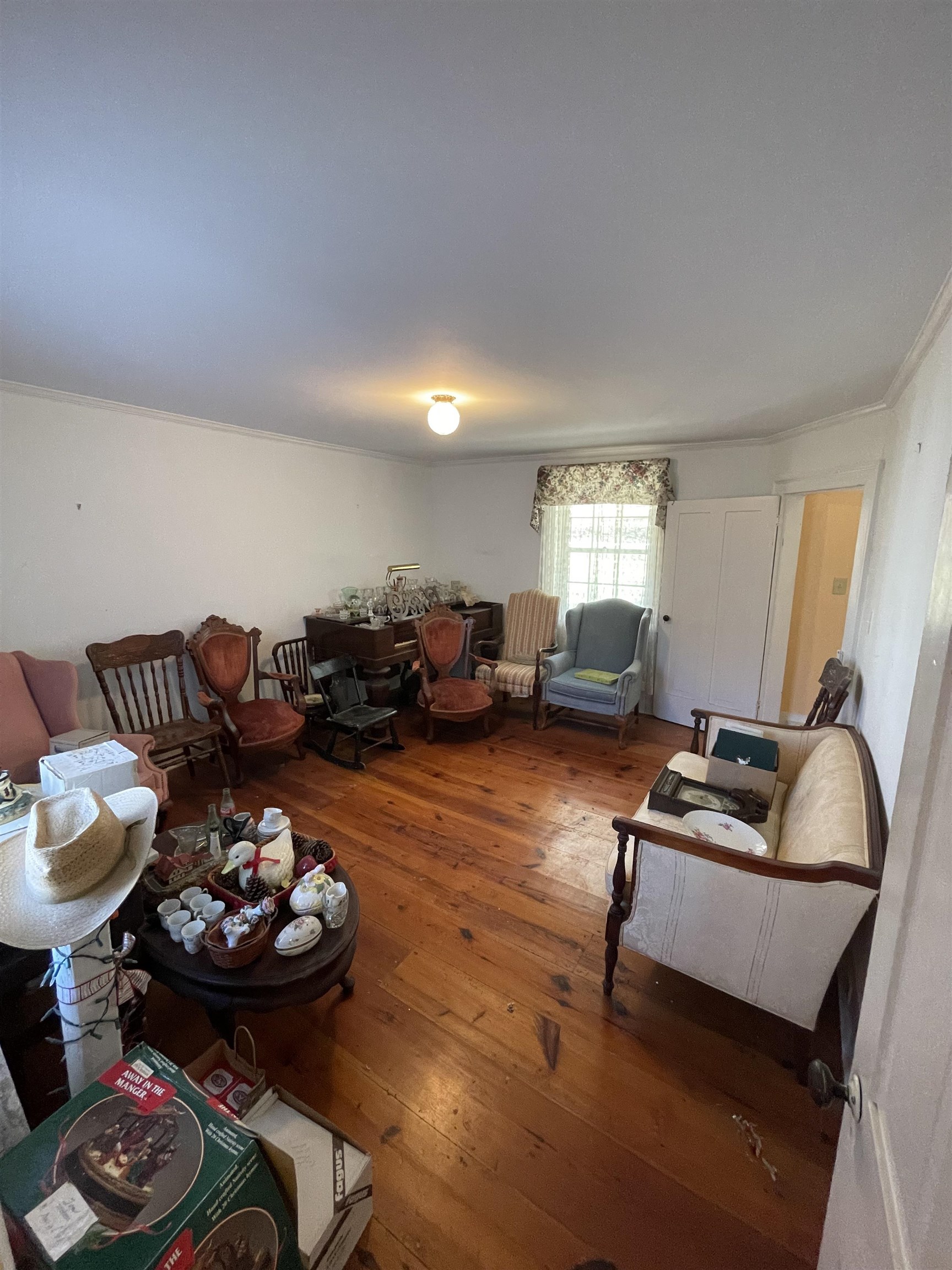 673 FROG POND RD