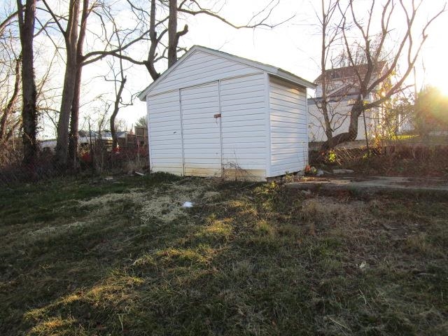 609 Grubert Ave