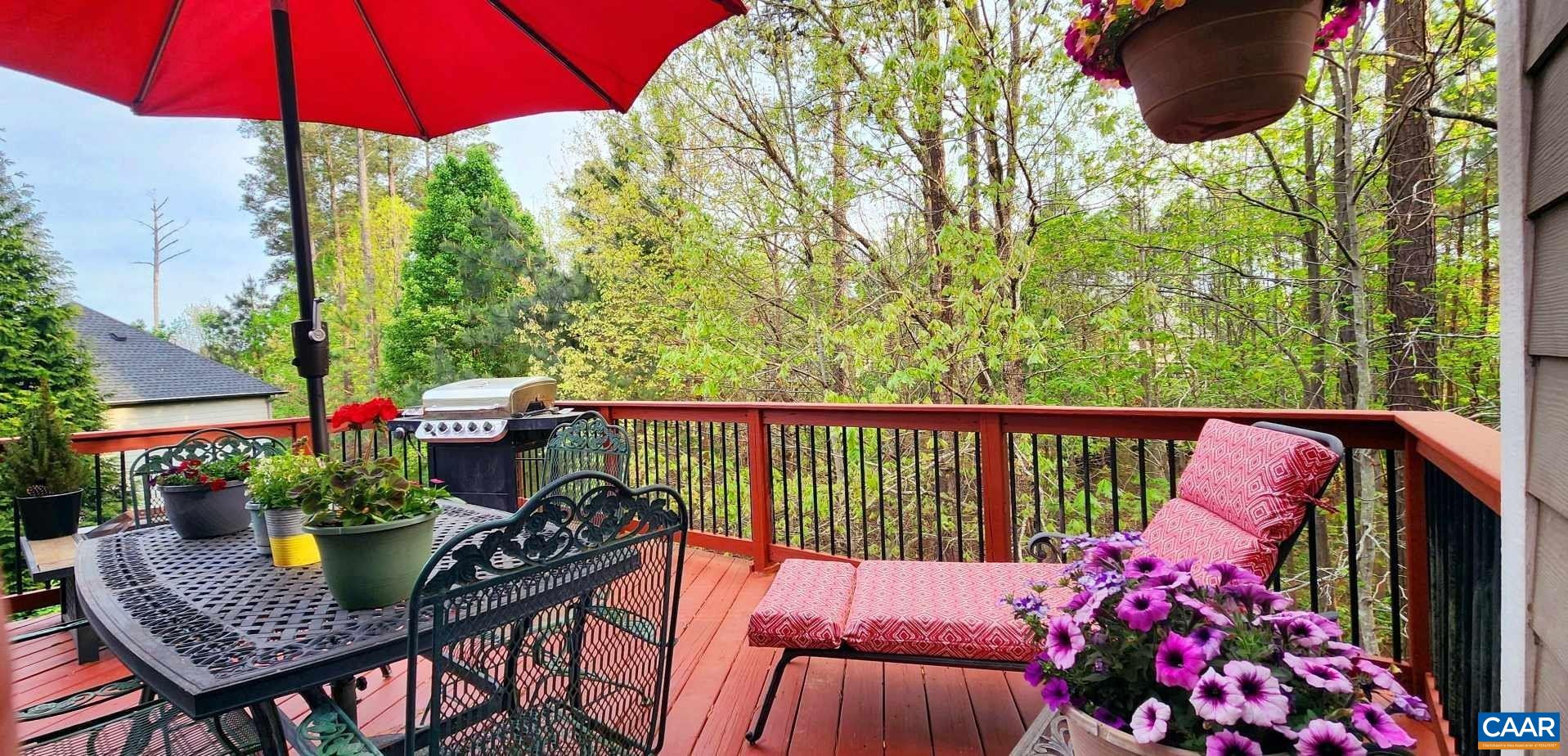2 Forest Ct