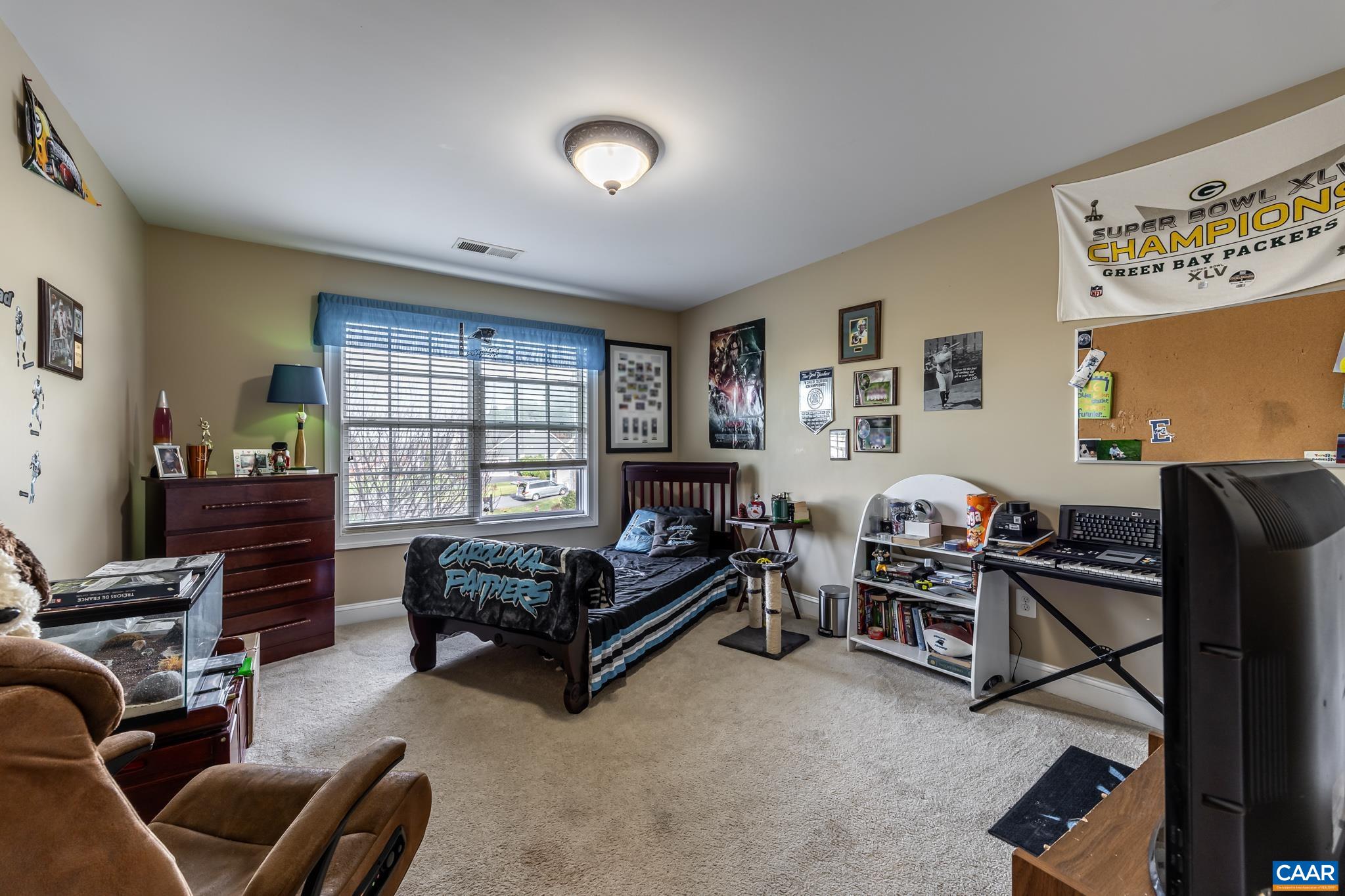 2 Forest Ct