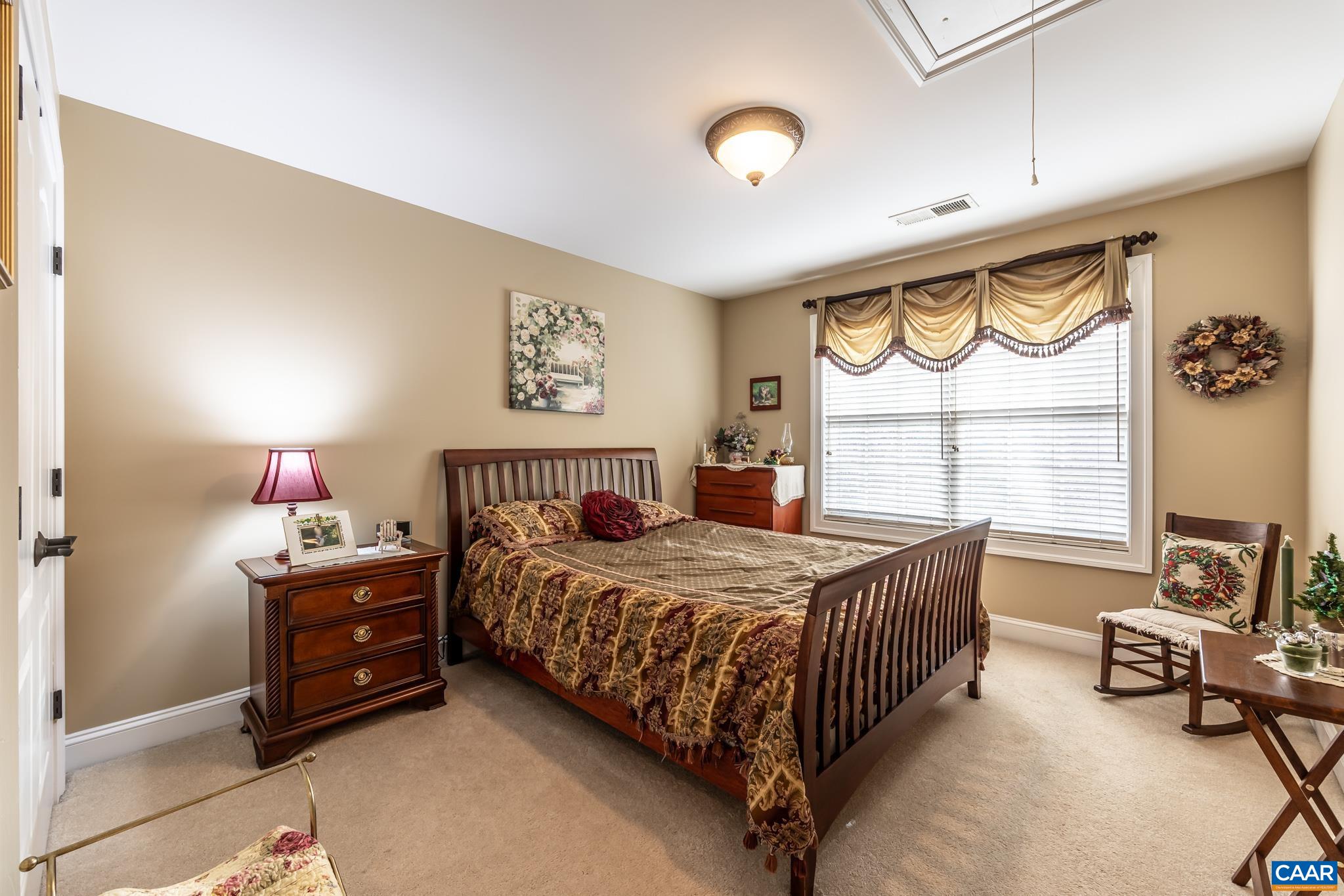 2 Forest Ct