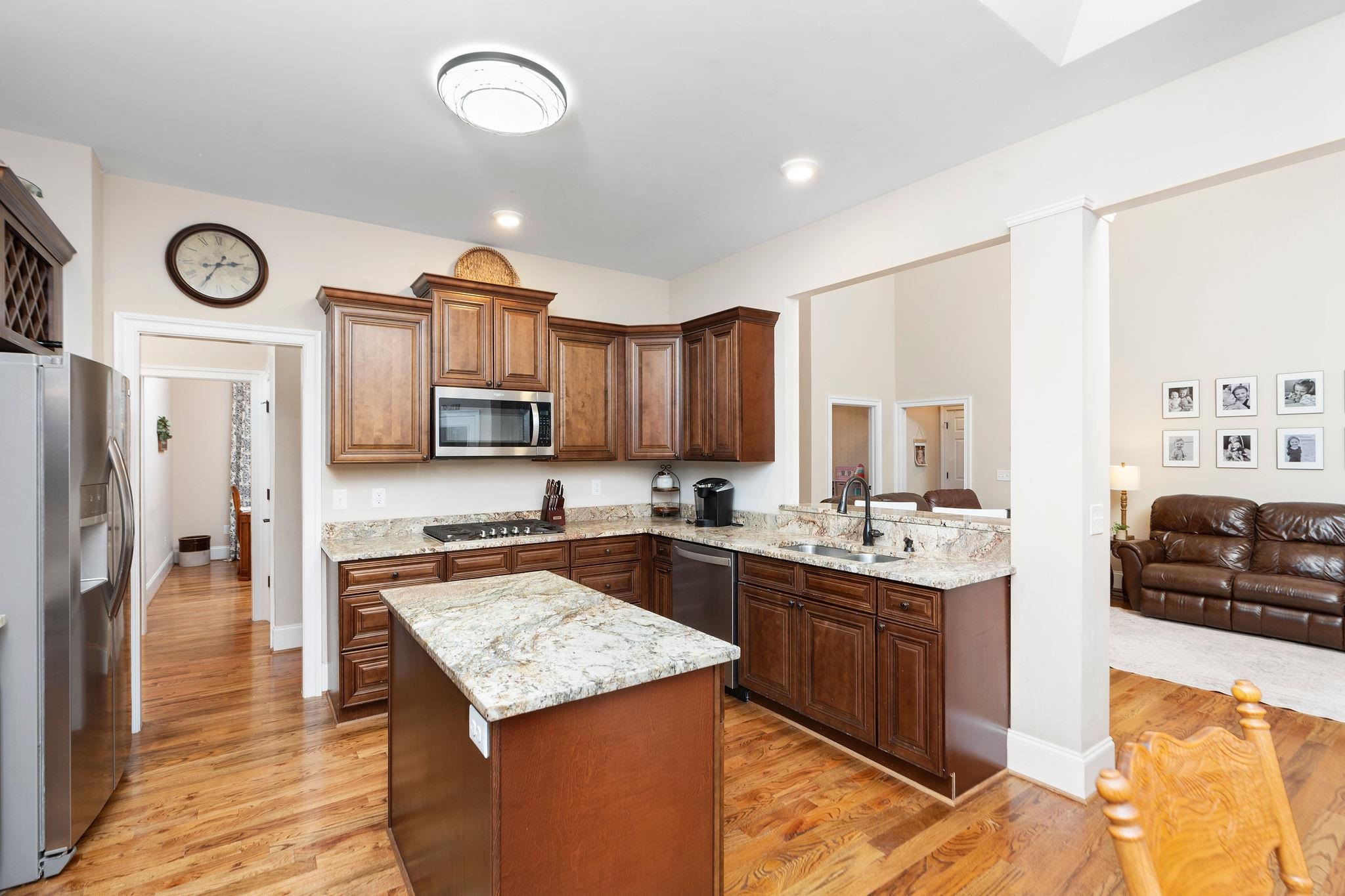 114 Jaspers Ln