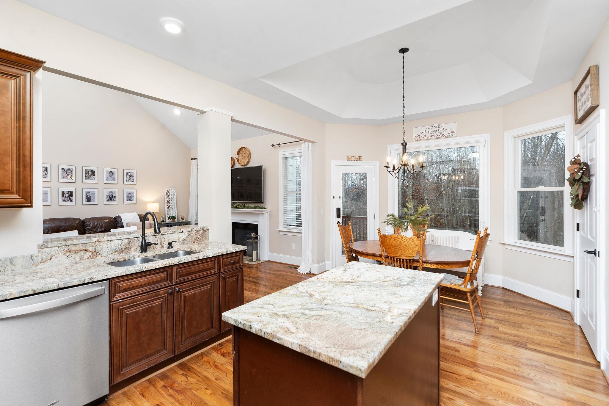 114 Jaspers Ln