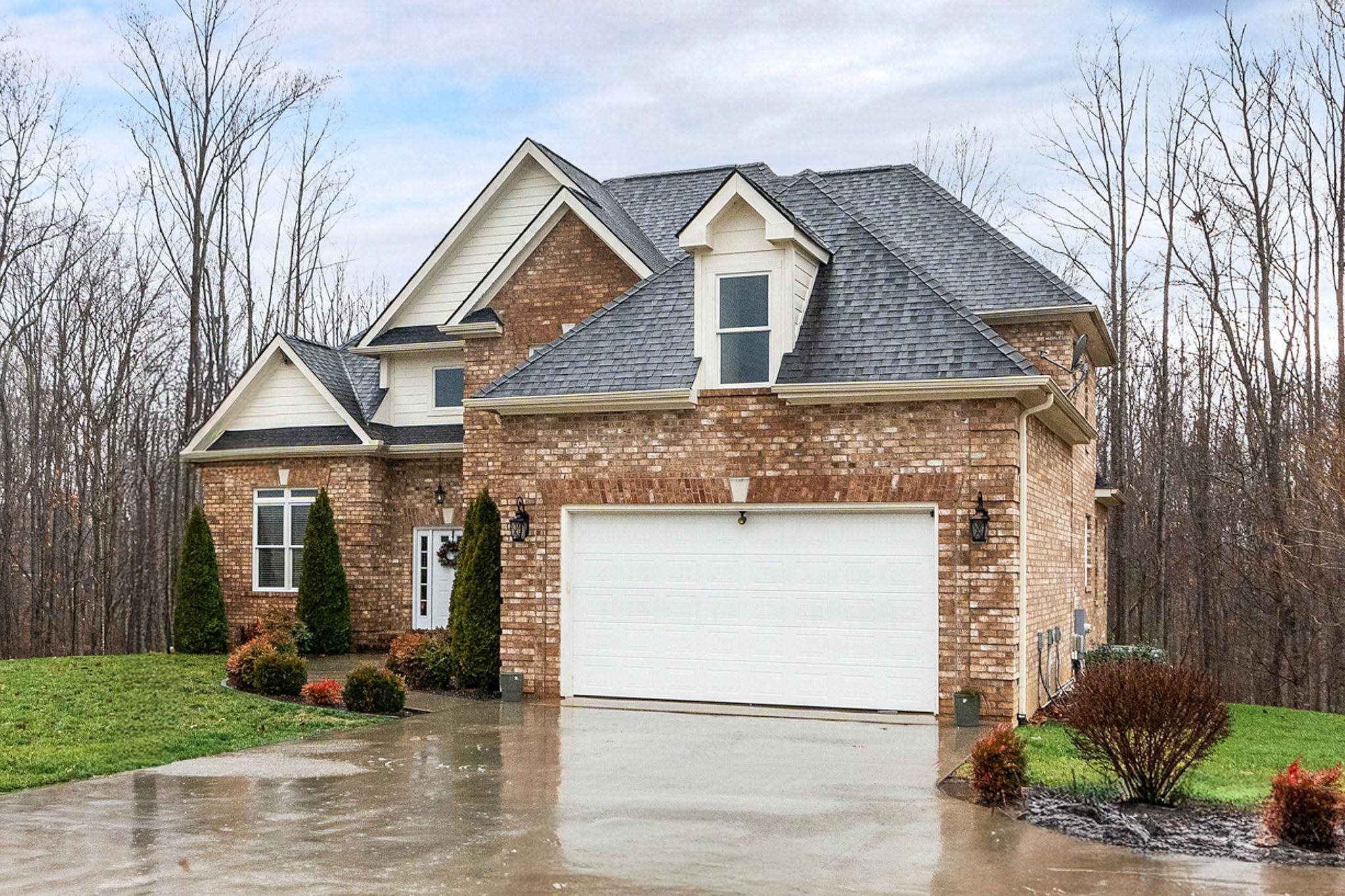 114 Jaspers Ln