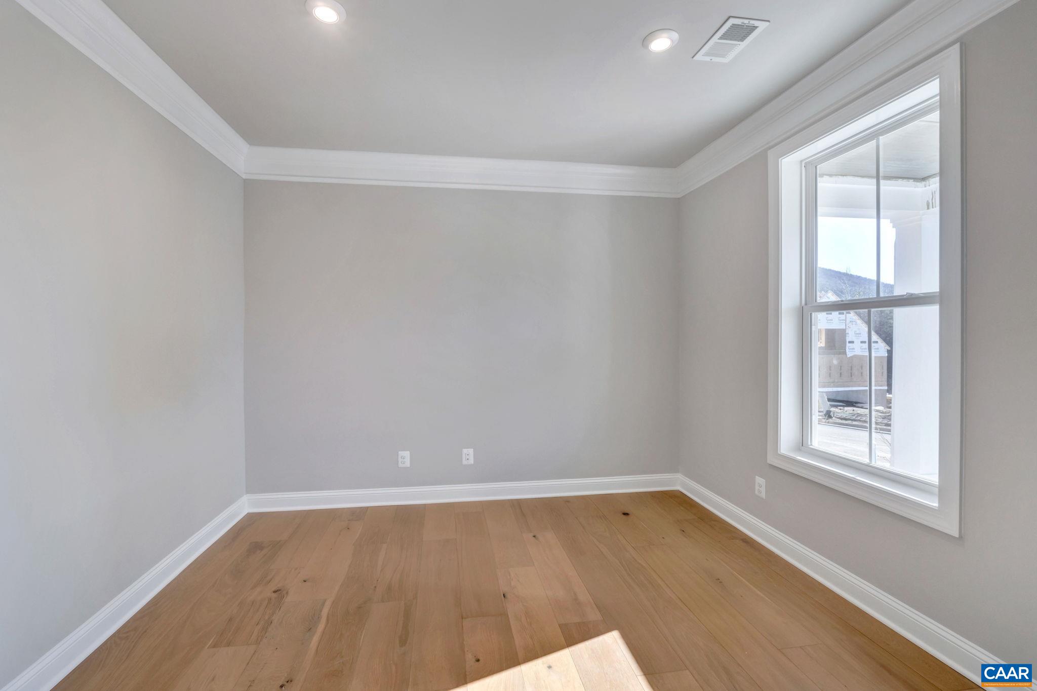 51b Farrow Dr