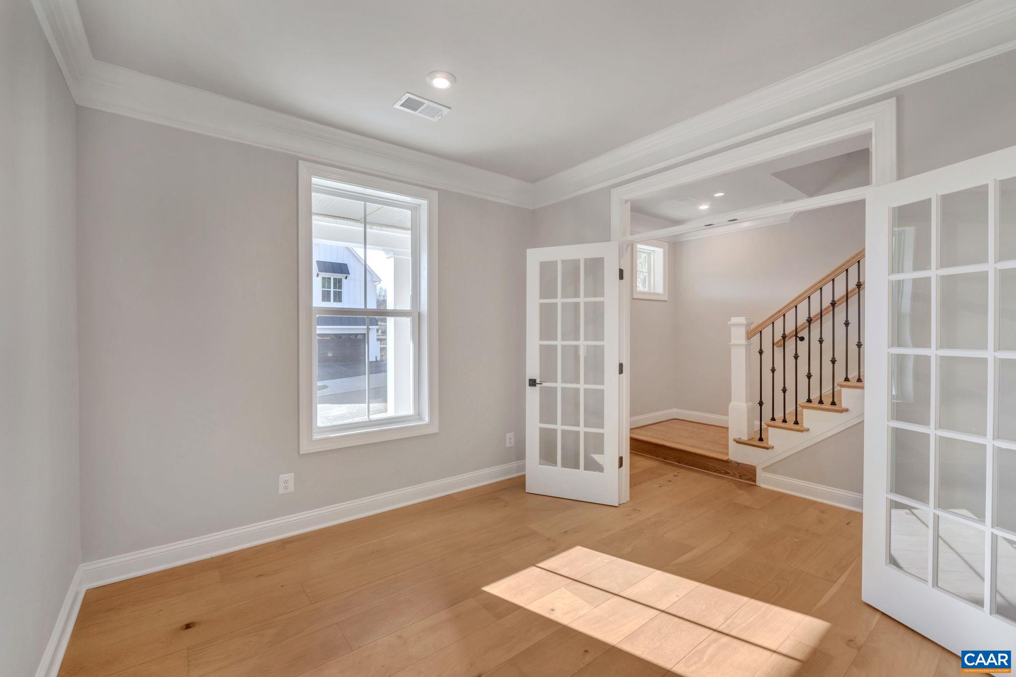 51b Farrow Dr
