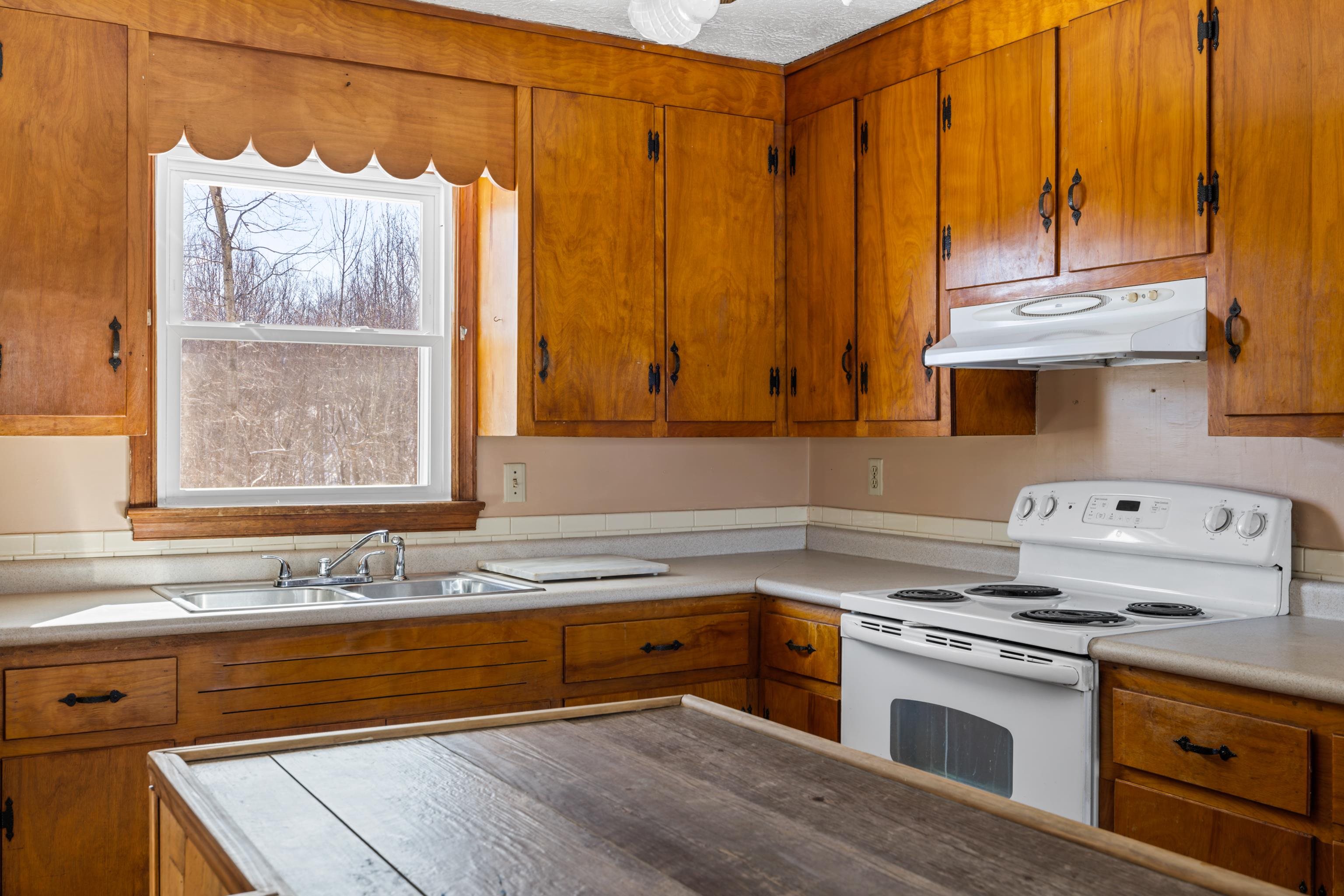 453 Glass Hollow Rd