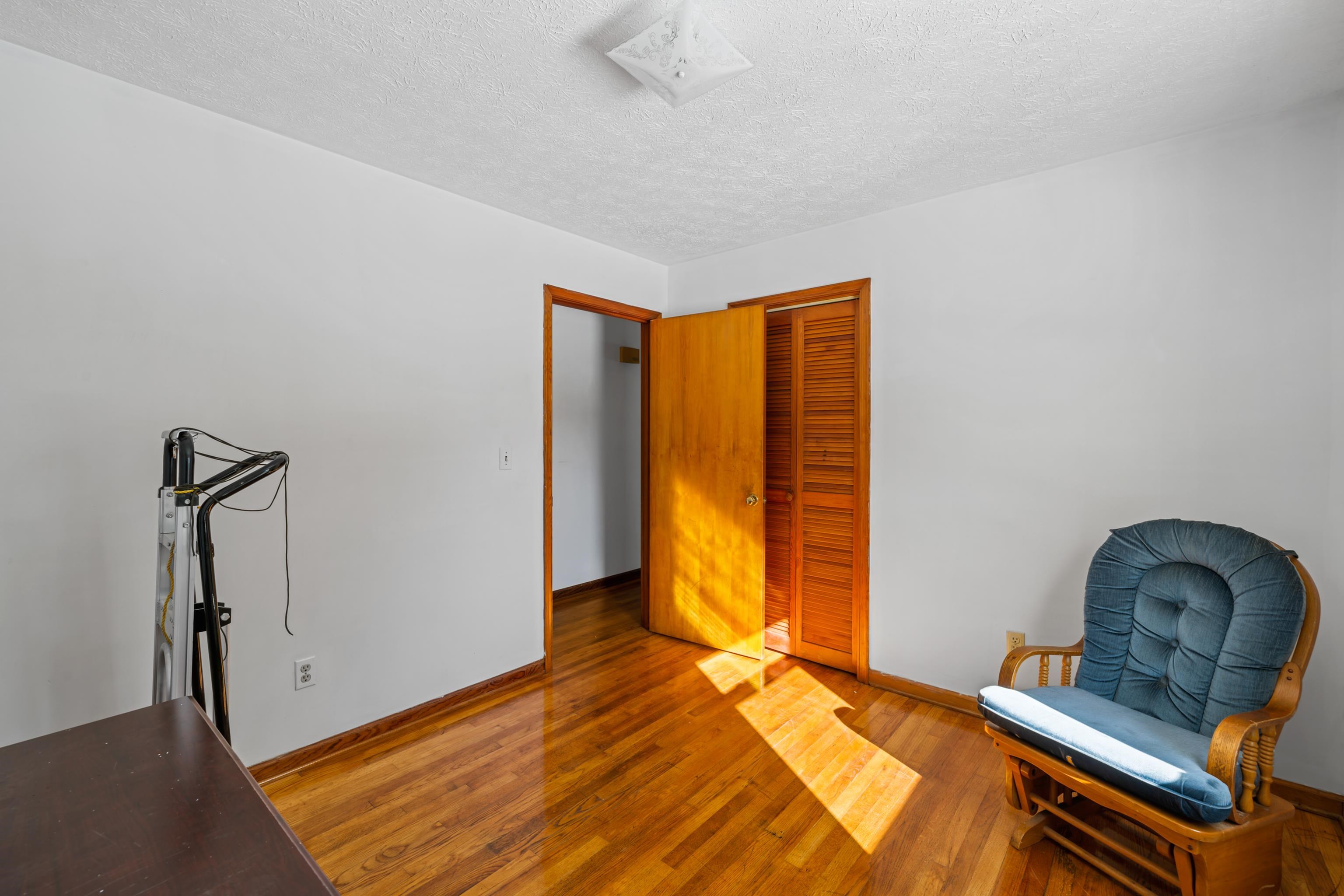 453 Glass Hollow Rd