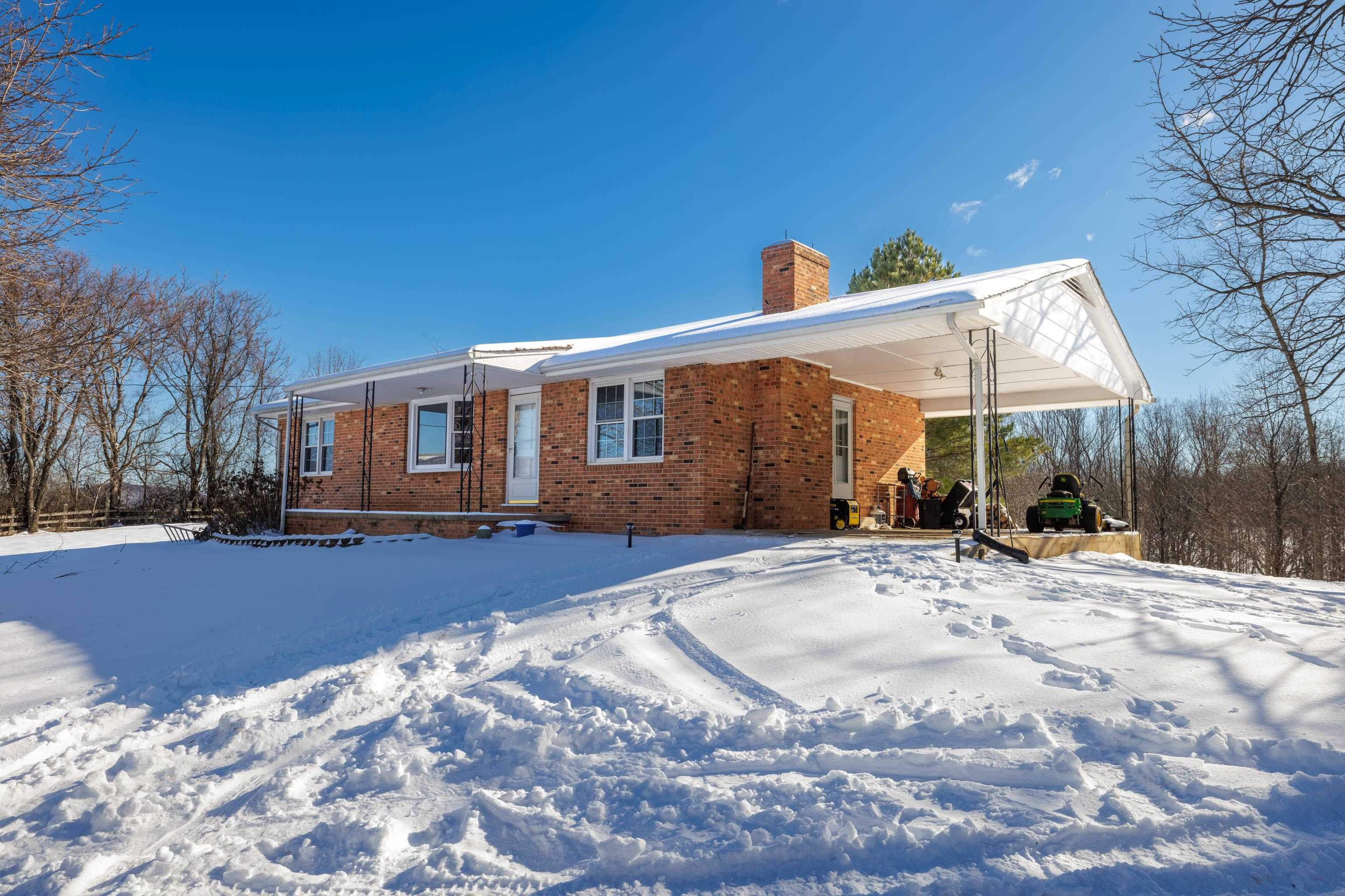 453 Glass Hollow Rd