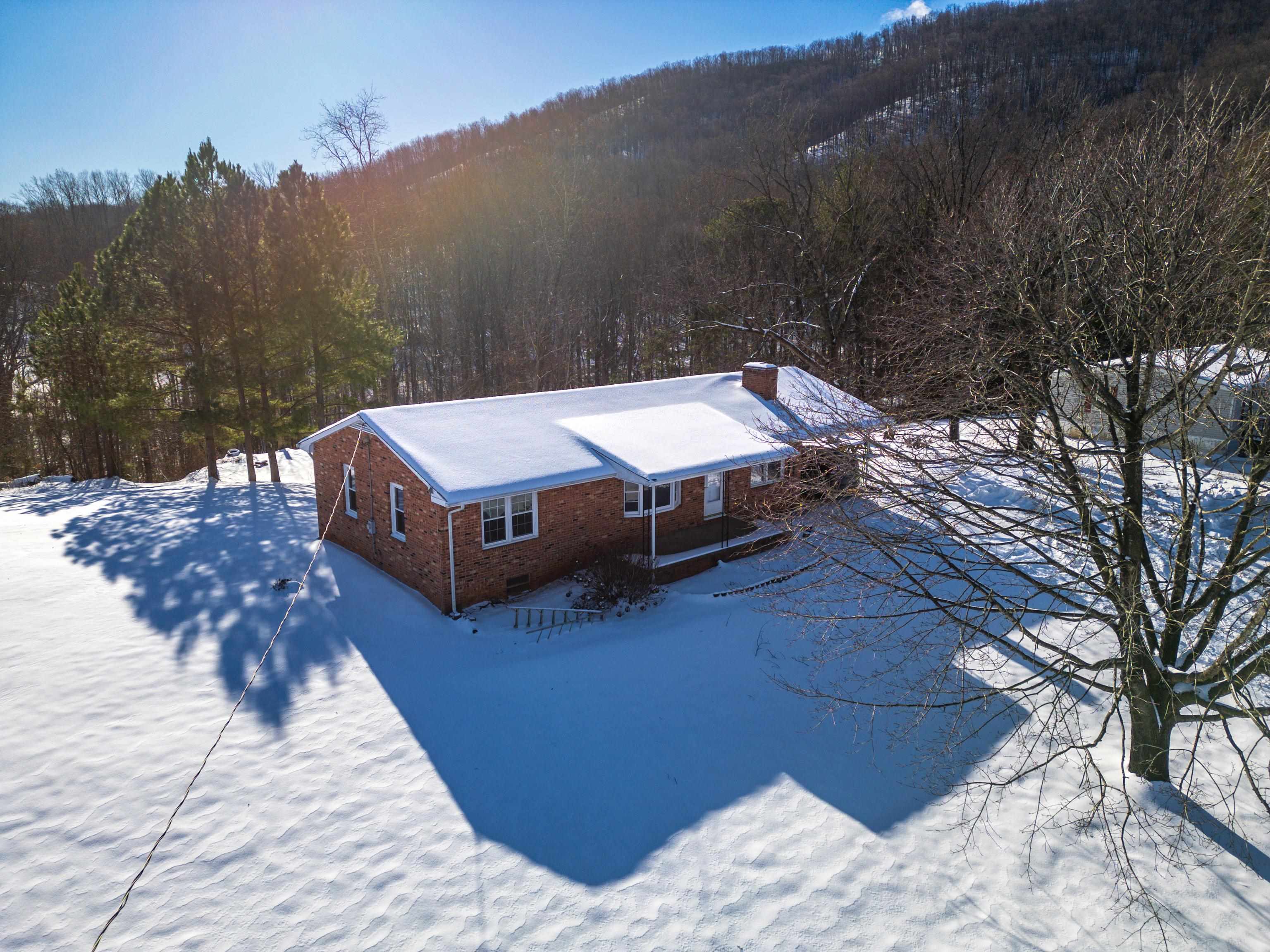 453 Glass Hollow Rd