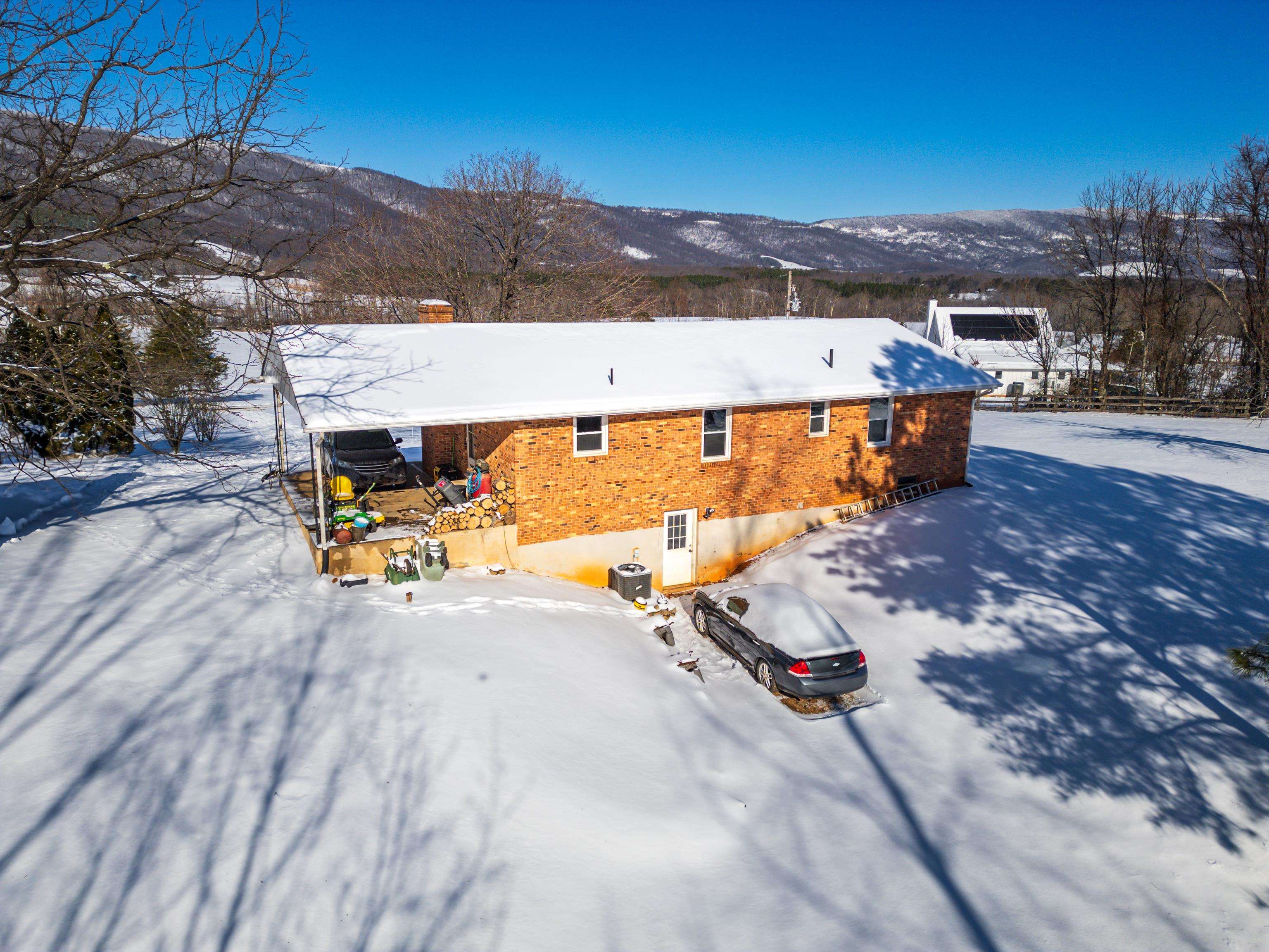 453 Glass Hollow Rd