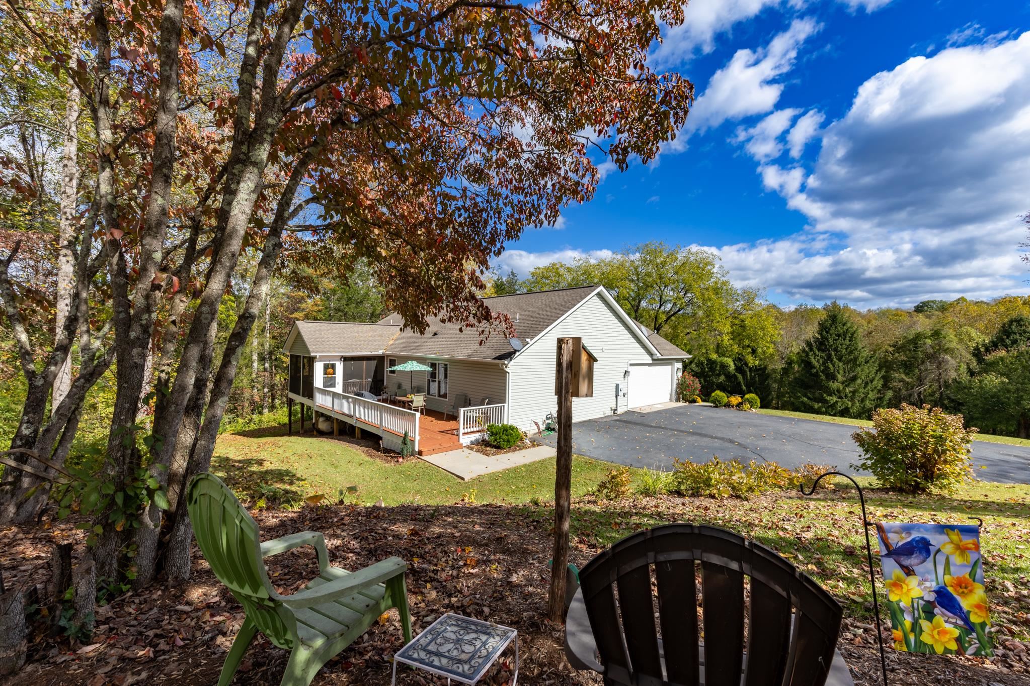 150 Heritage Hill Ln