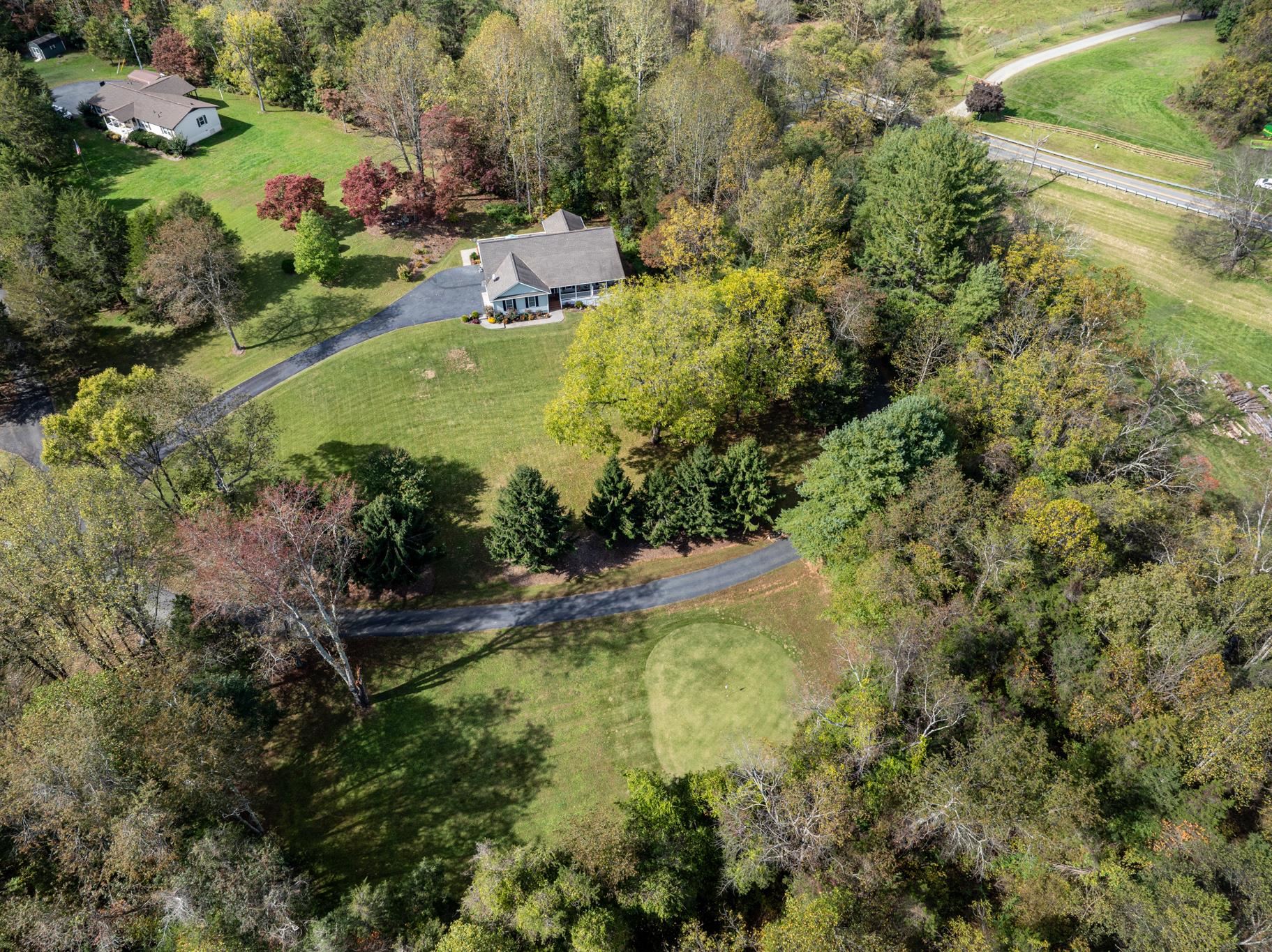 150 Heritage Hill Ln