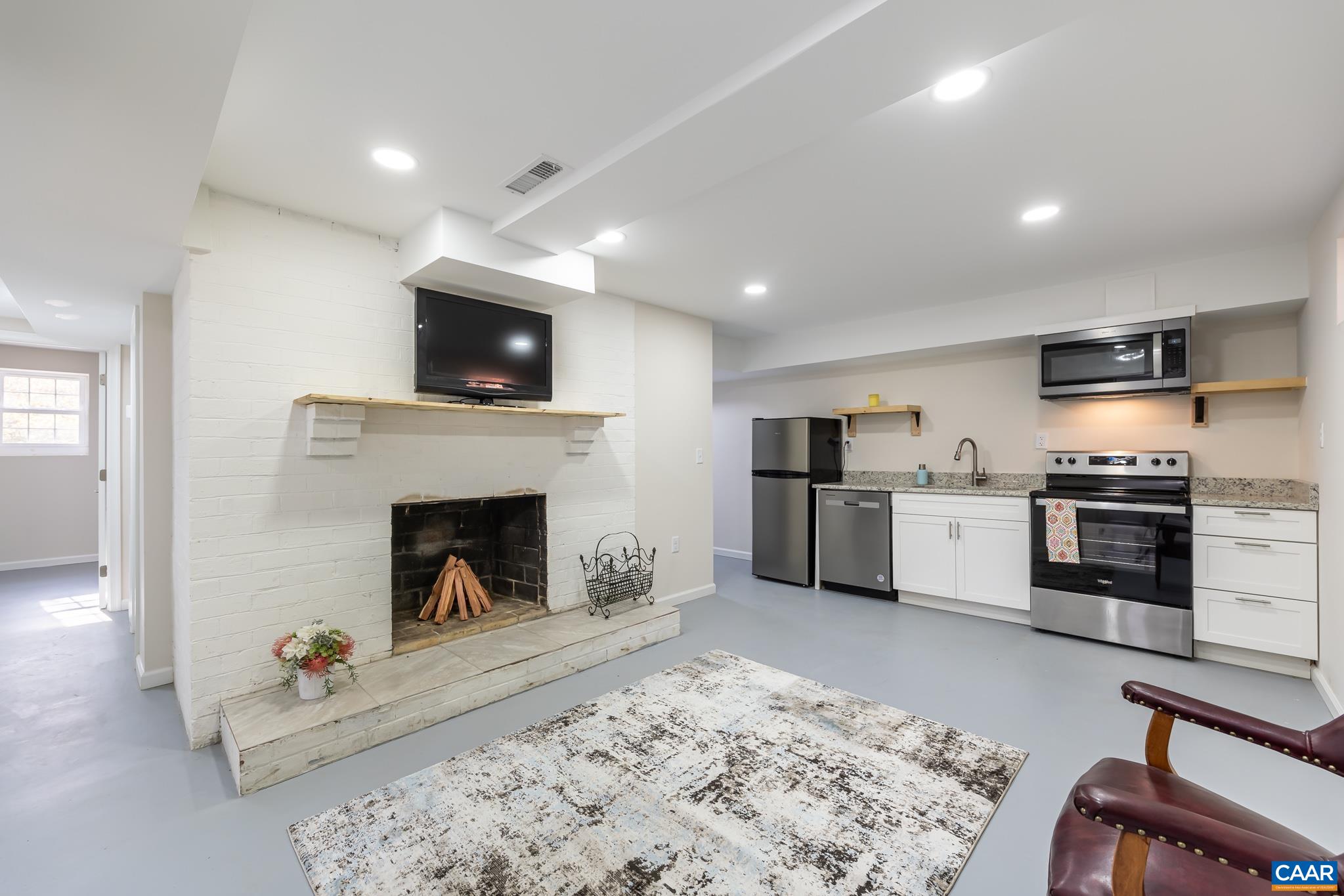 2395 Mountain Brook Dr