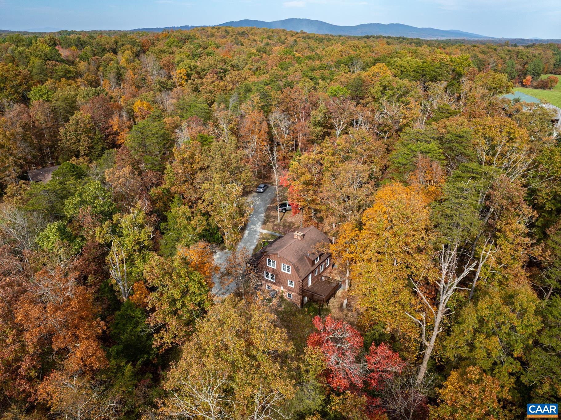 2395 Mountain Brook Dr